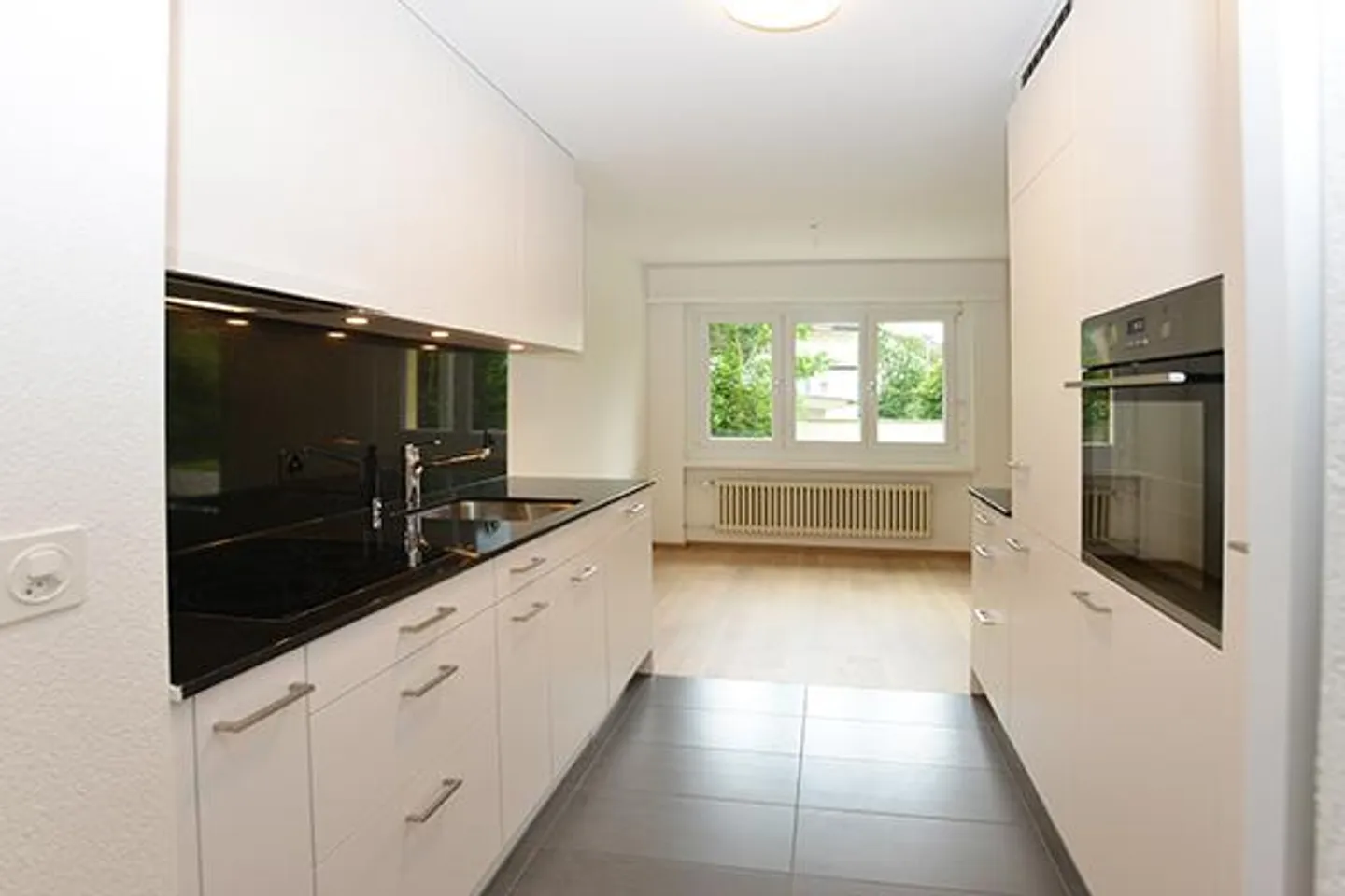 Renovierte Wohnung am Waldrand - Foto 3 von 7