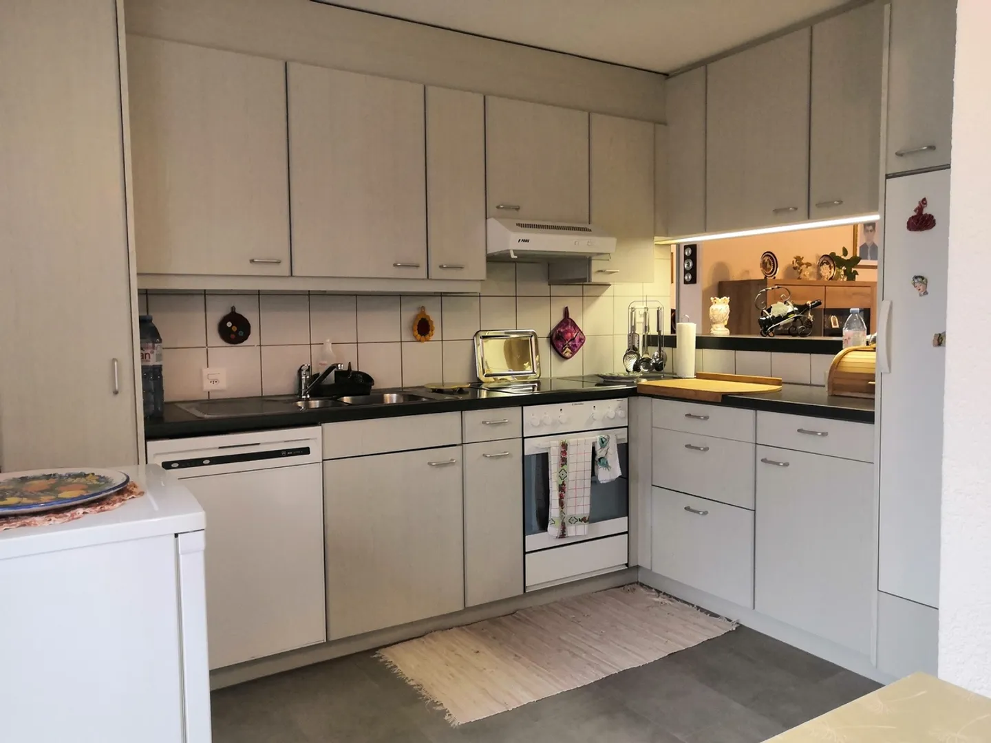 Geräumige 3,5 Zimmer mit Balkon - Foto 2 von 7