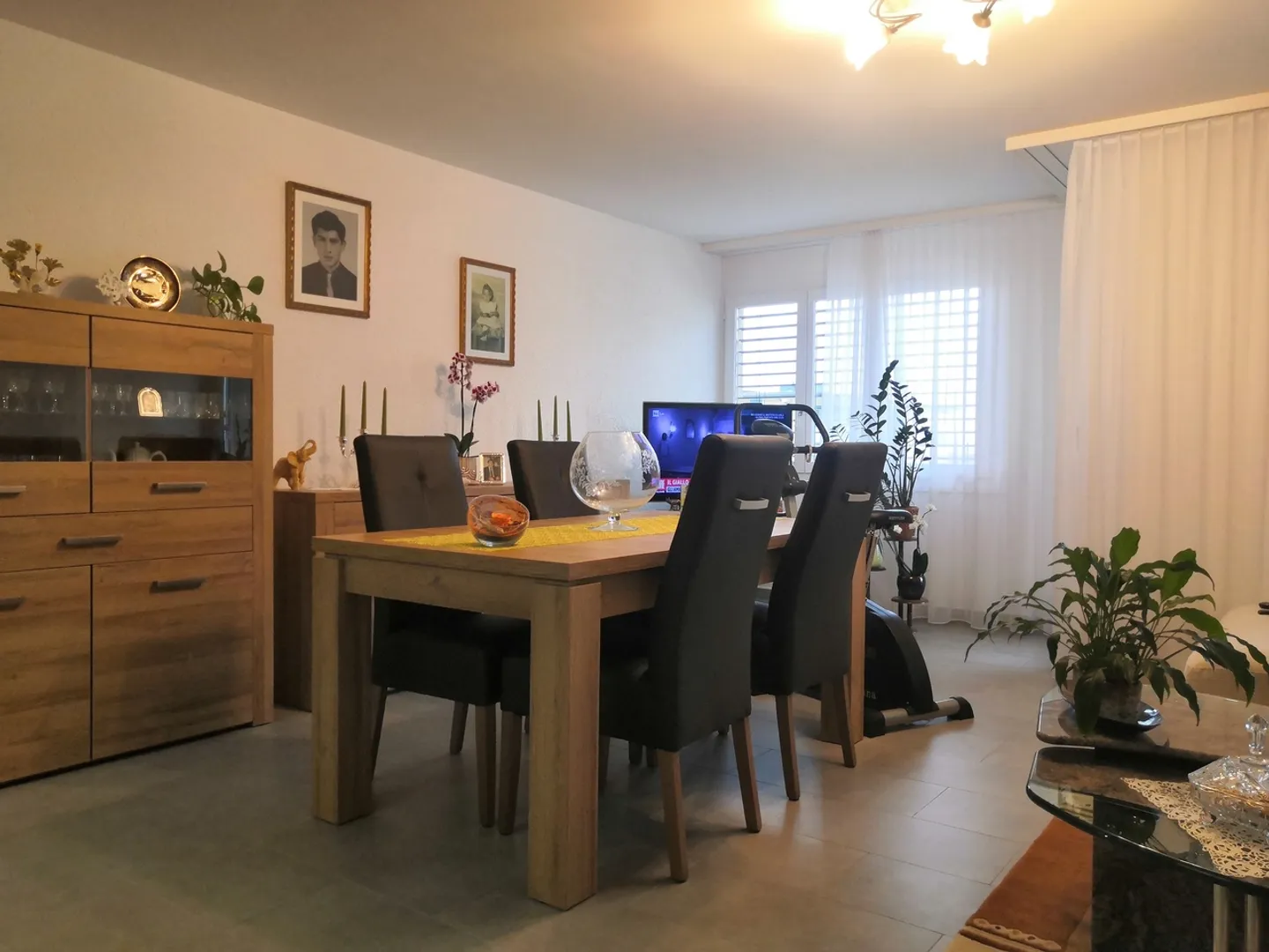 Geräumige 3,5 Zimmer mit Balkon - Foto 3 von 7