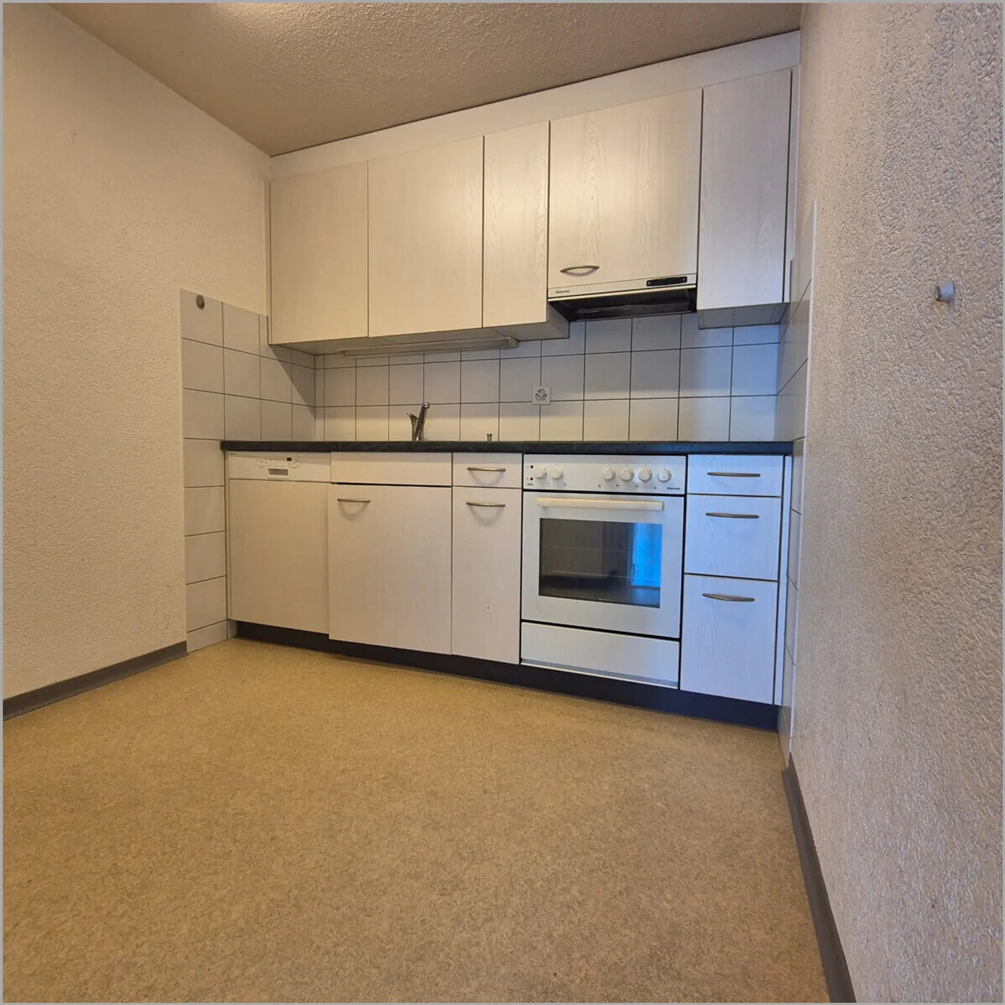 Single house for sale - Photo 2 of 8