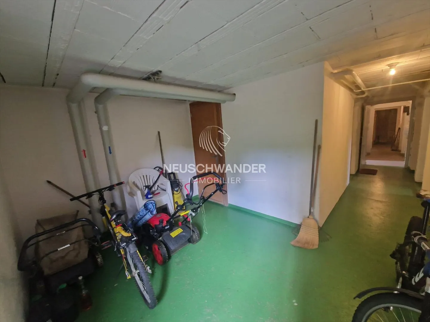 Industry - Photo 4 of 13