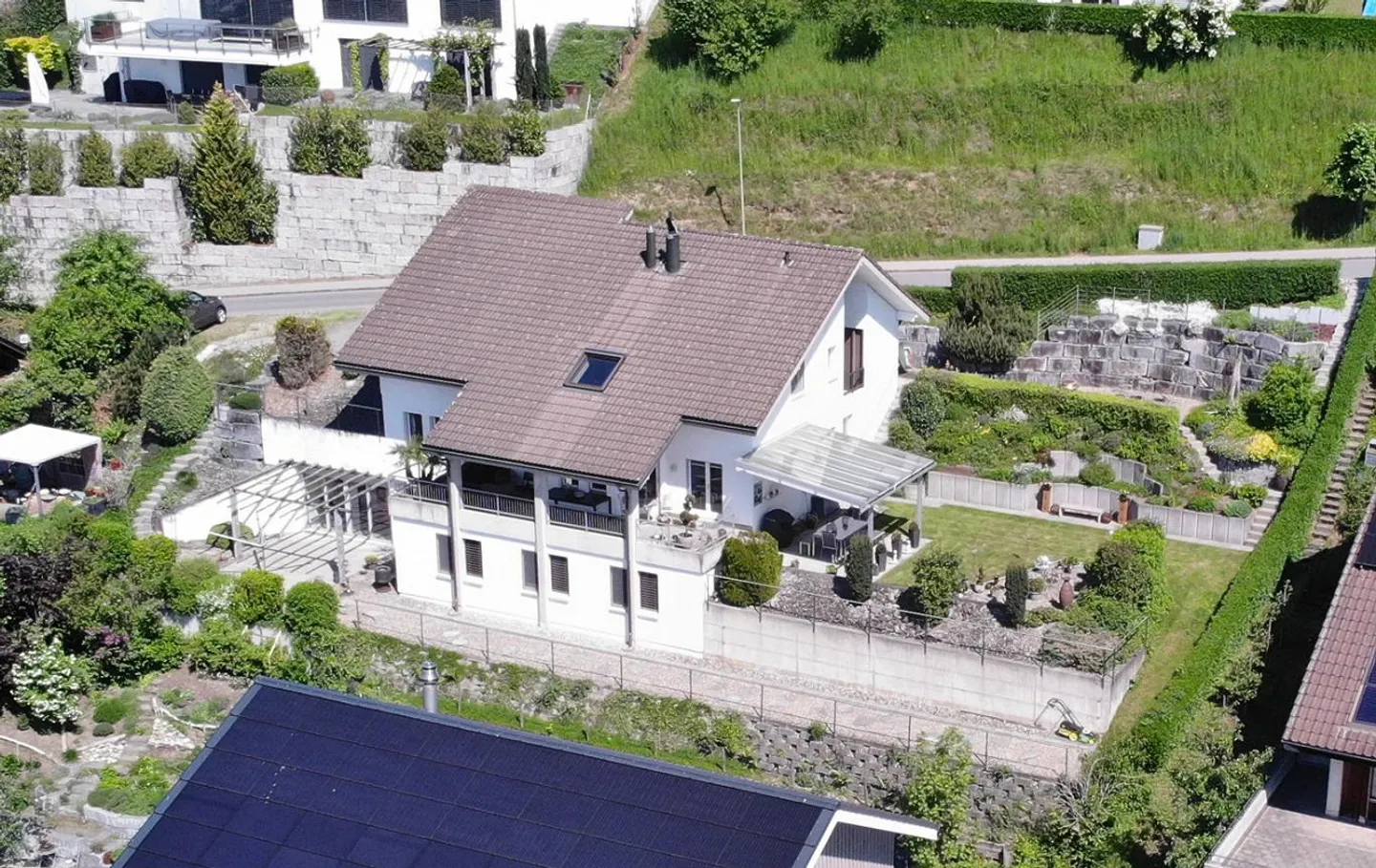 Maison individuelle spacieuse avec panorama alpin à Egolzwil - Photo 2 sur 4