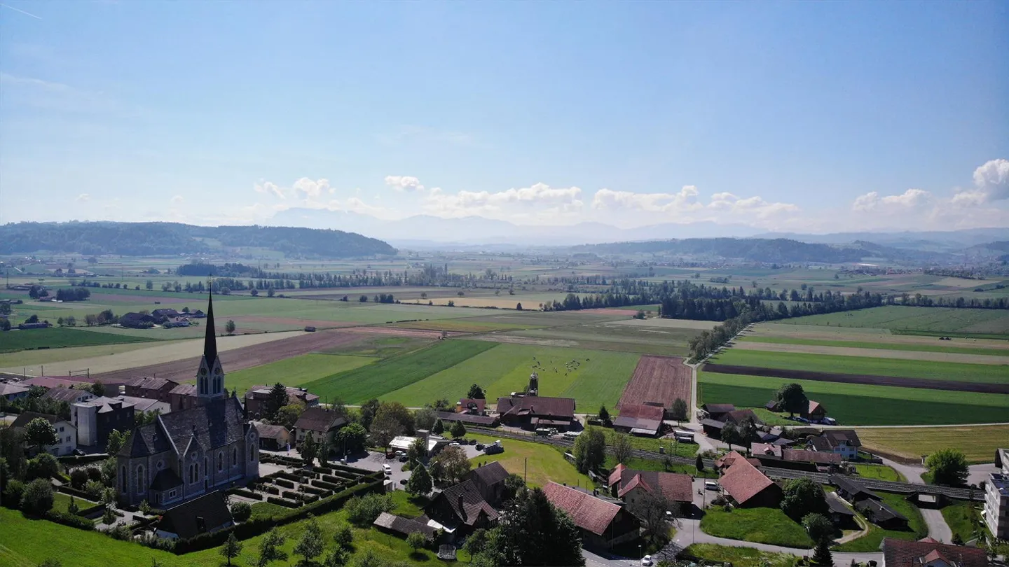 Maison individuelle spacieuse avec panorama alpin à Egolzwil - Photo 4 sur 4