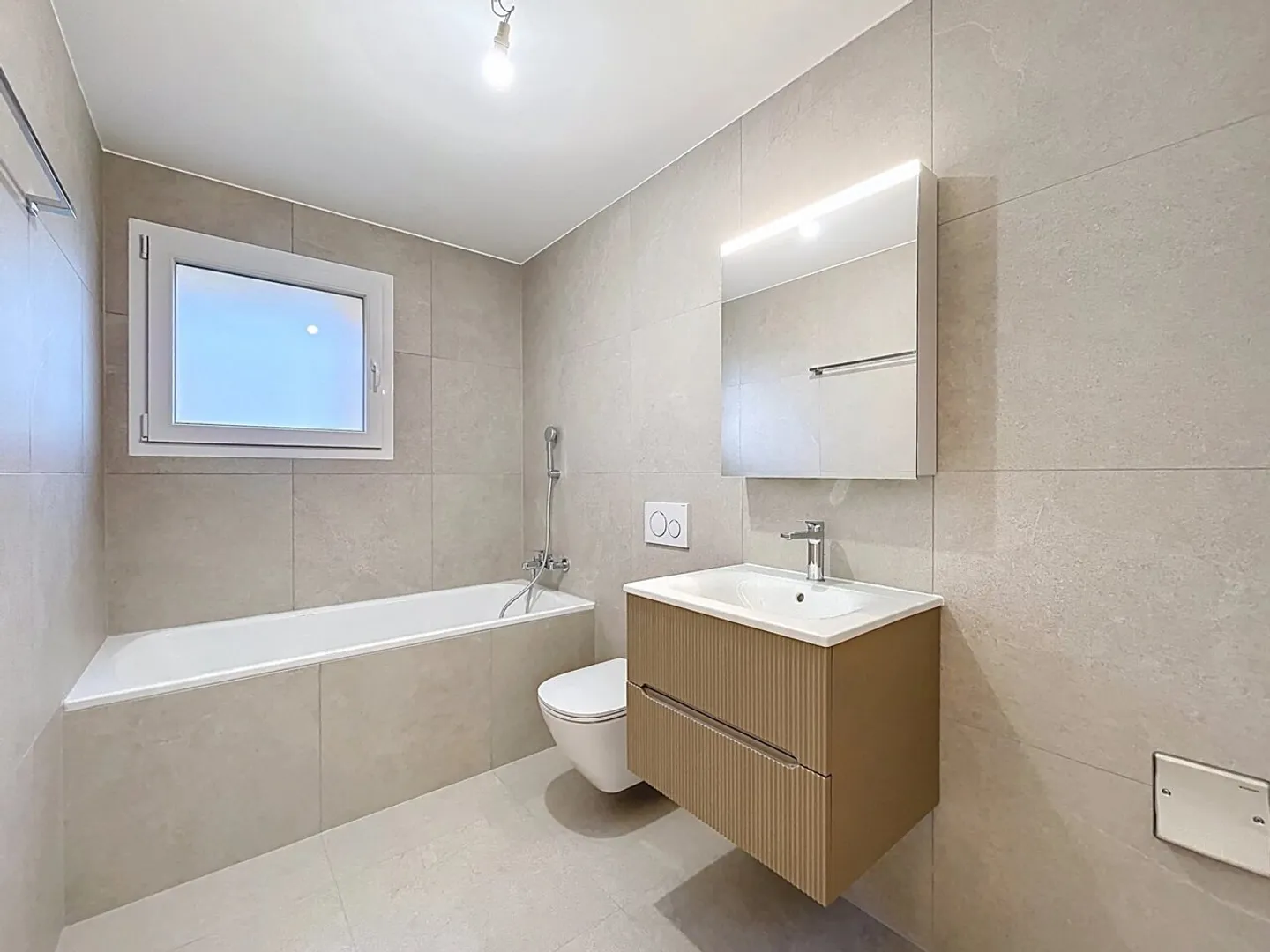 Ultima opportunità - giardino e terrazza privati - Foto 10 di 13