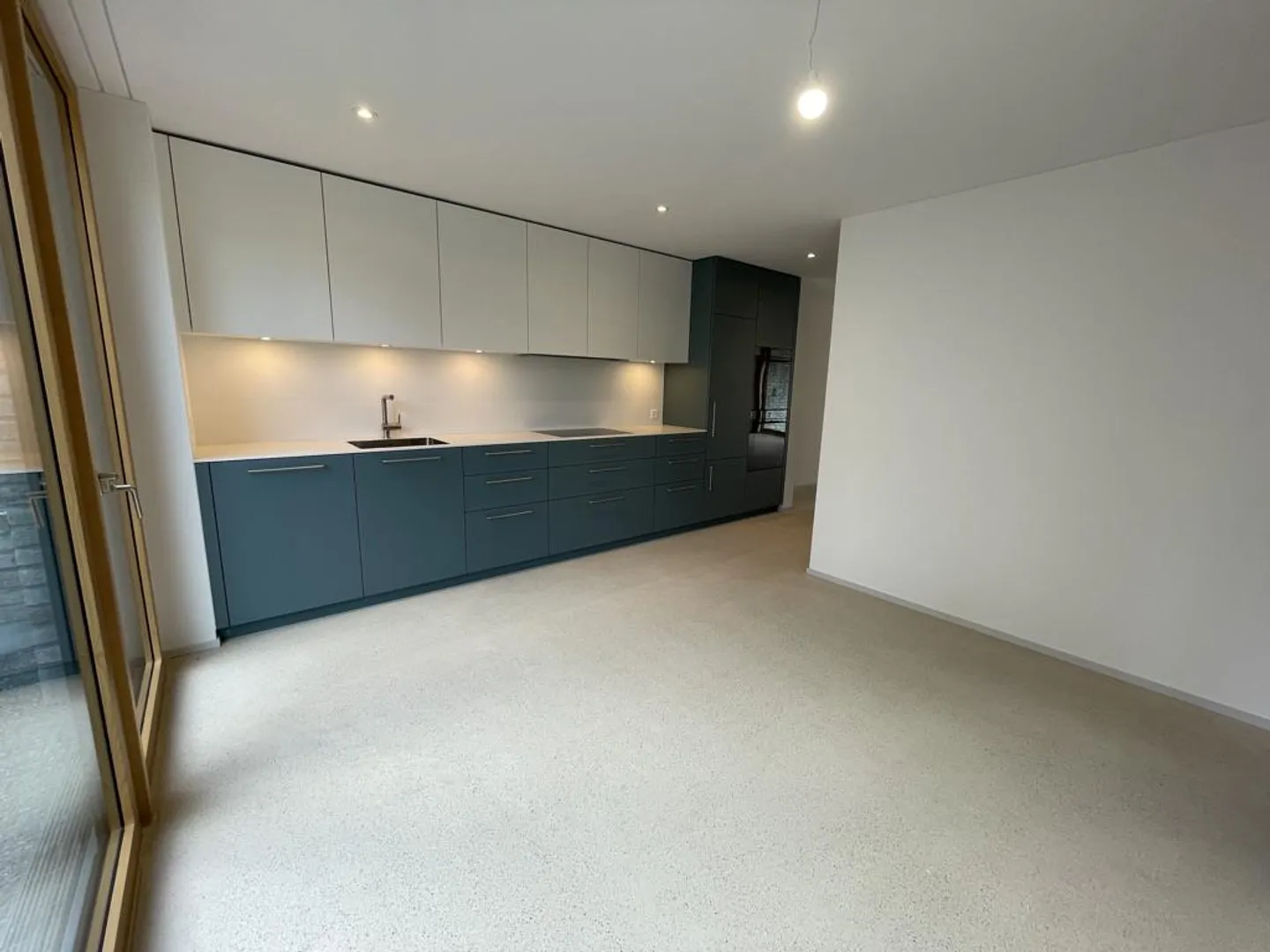 Spacious and modern 4½ maisonette - Photo 2 of 9
