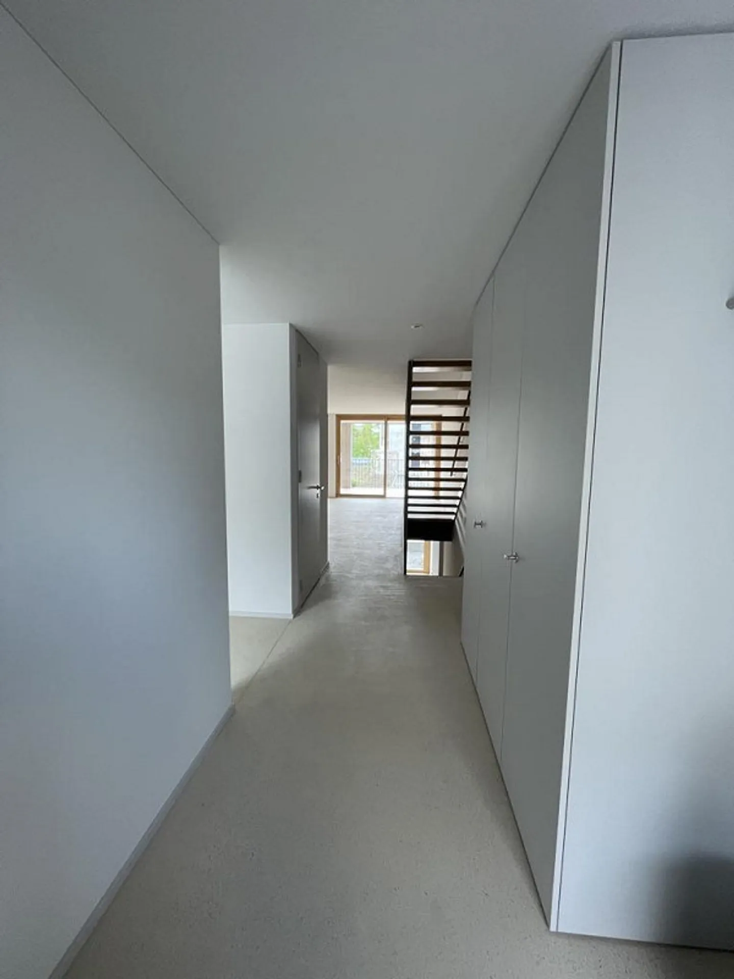 Spacious and modern 4½ maisonette - Photo 4 of 9