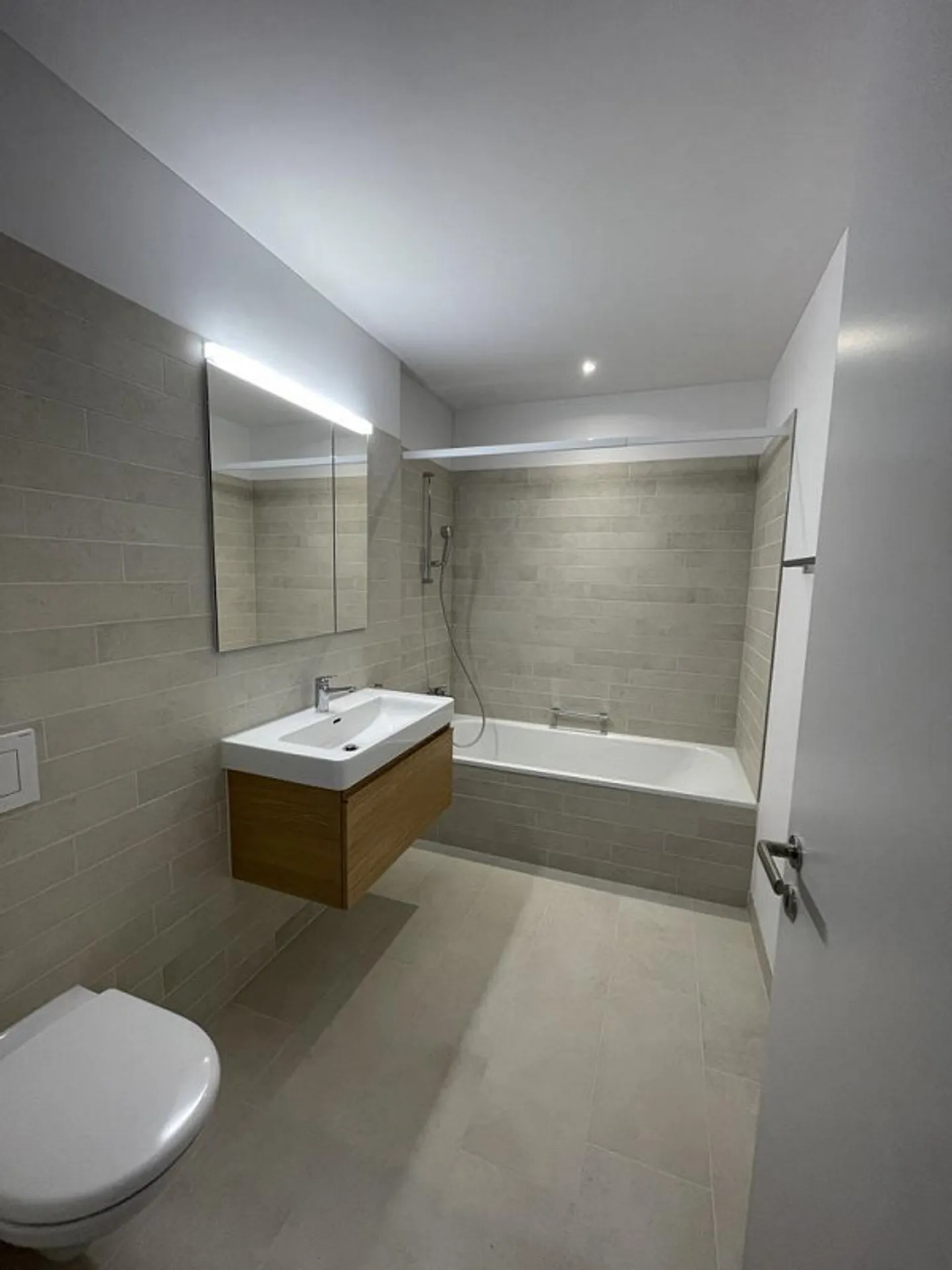 Spacious and modern 4½ maisonette - Photo 8 of 9