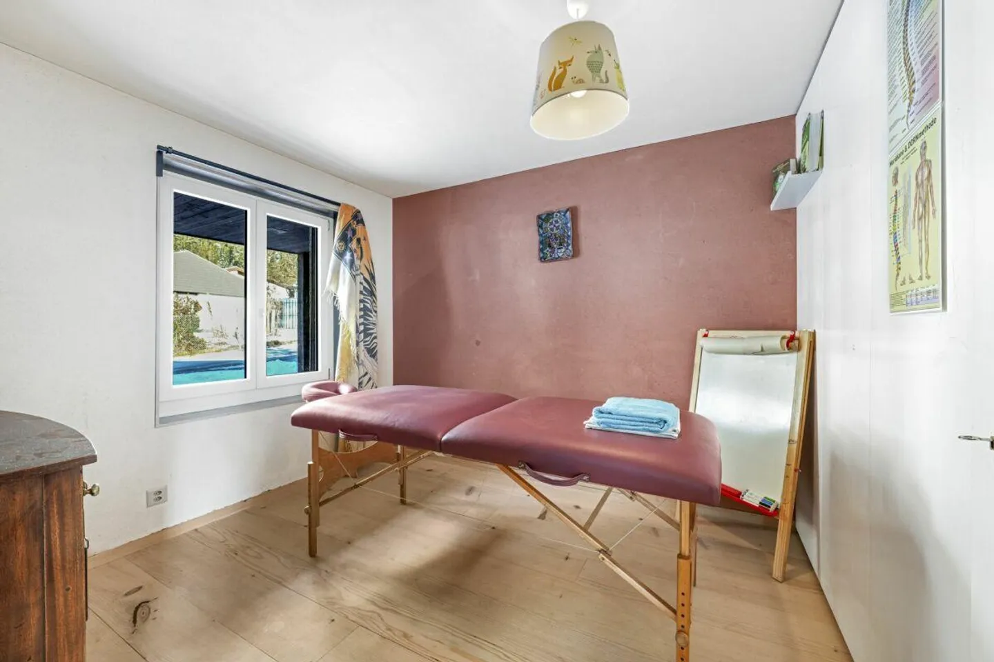 Casa unifamiliare sostenibile e stilosa con appartamento in una posizione tranquilla - Foto 9 di 19