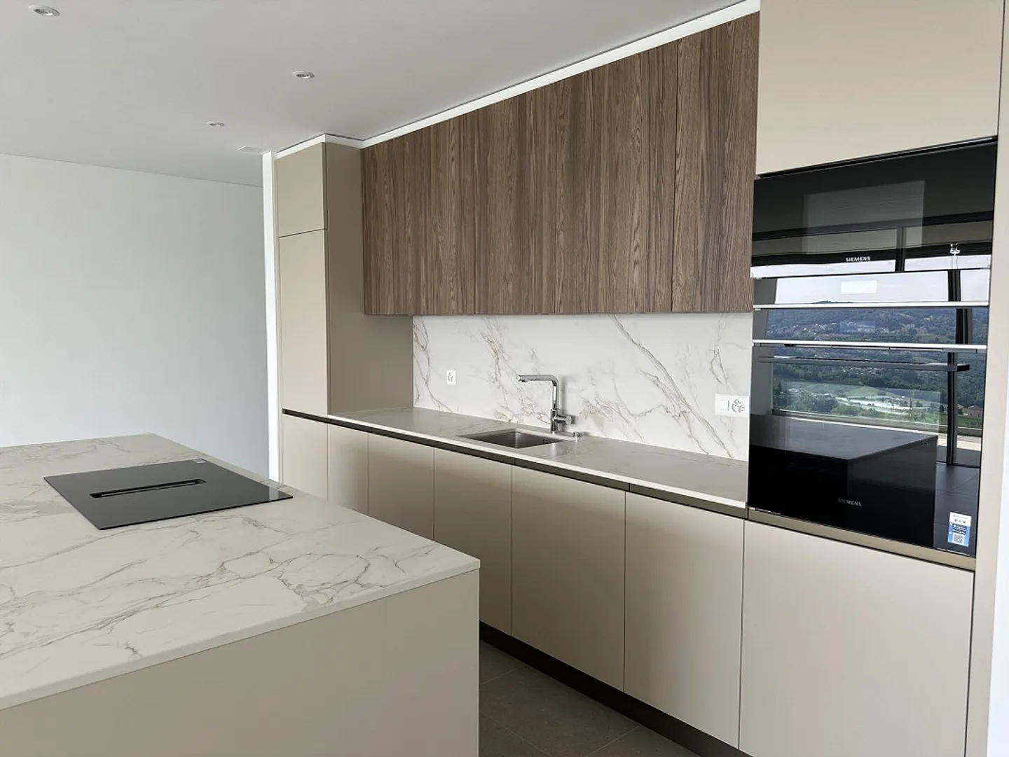 Apartment with panoramic terrace in new residence - Photo 3 of 11