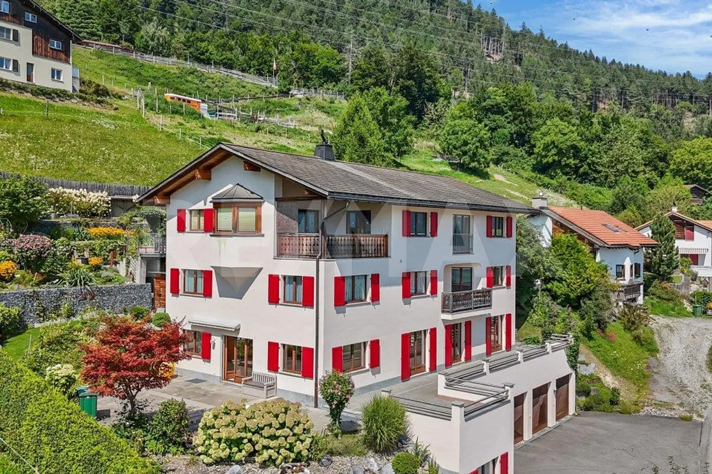 Maison multifamiliale avec vue imprenable à Mastrils - Photo 1 sur 13