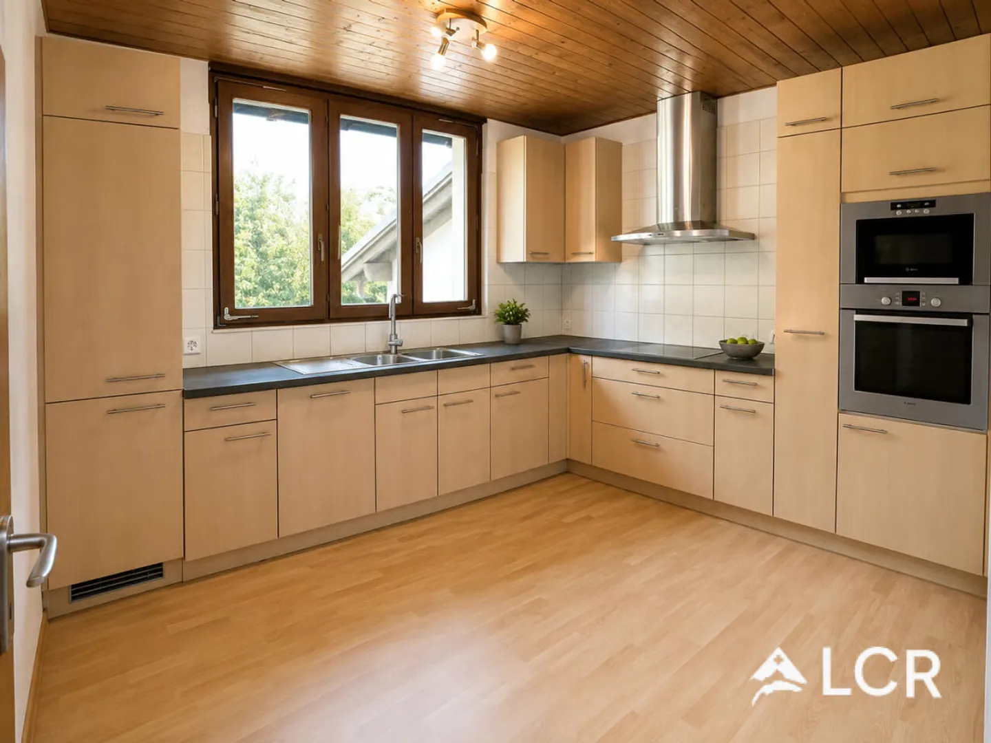 Belle maison 7 pièces / 5 chambres / Jardin et terrasse - Foto 3 von 11