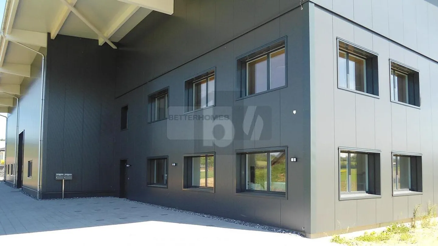 NEUWERTIG MIT VIELEN EXTRAS - Foto 5 von 6