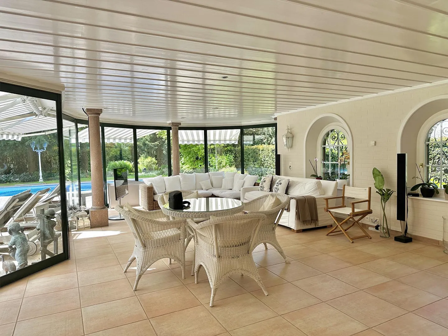 Villa de campagne représentative dans le meilleur emplacement de Binningen - Photo 8 sur 15