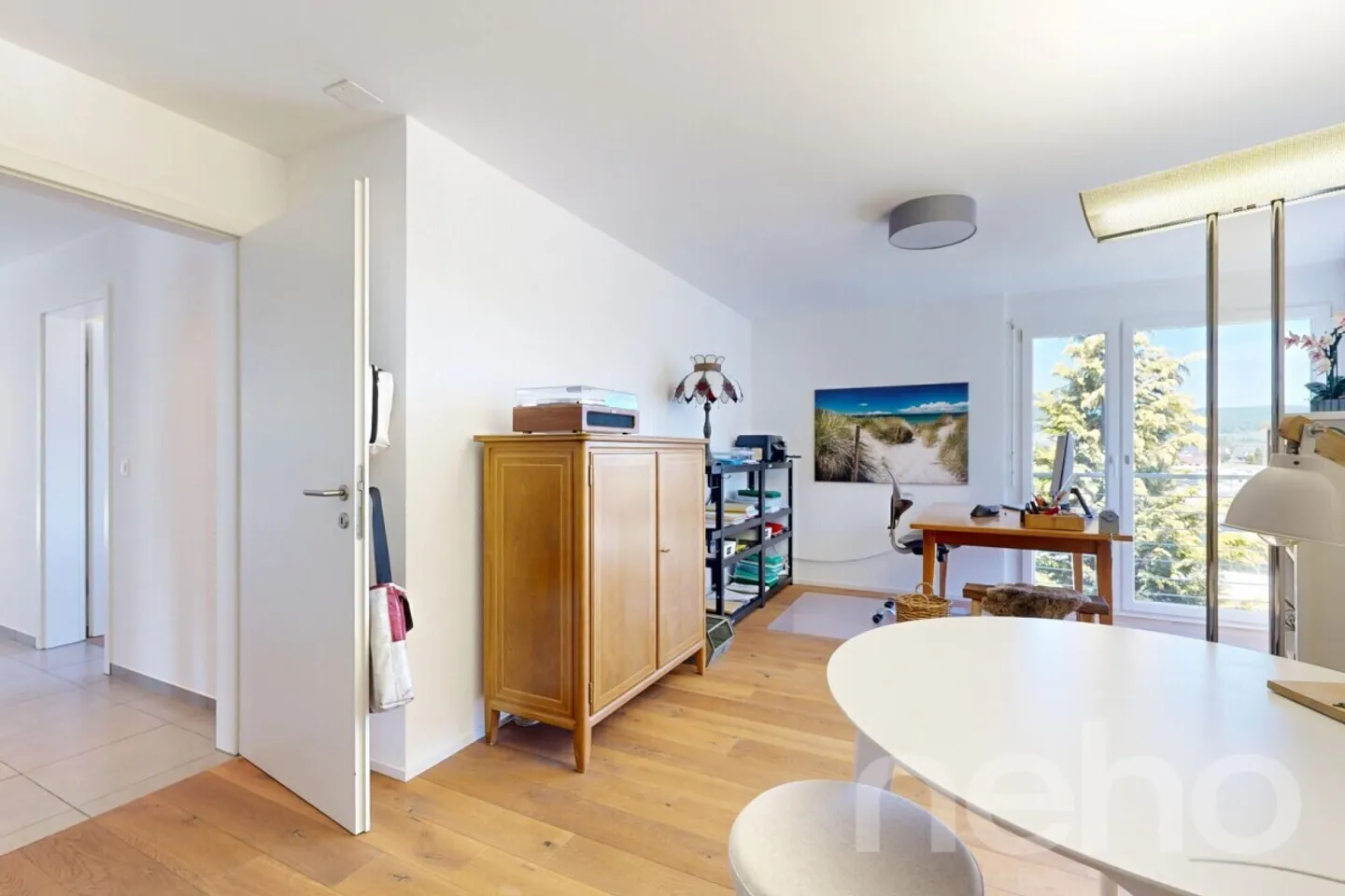 Casa unifamiliare ben tenuta di 5,5 locali con bel giardino a 8213 Neunkirch - Foto 9 di 12