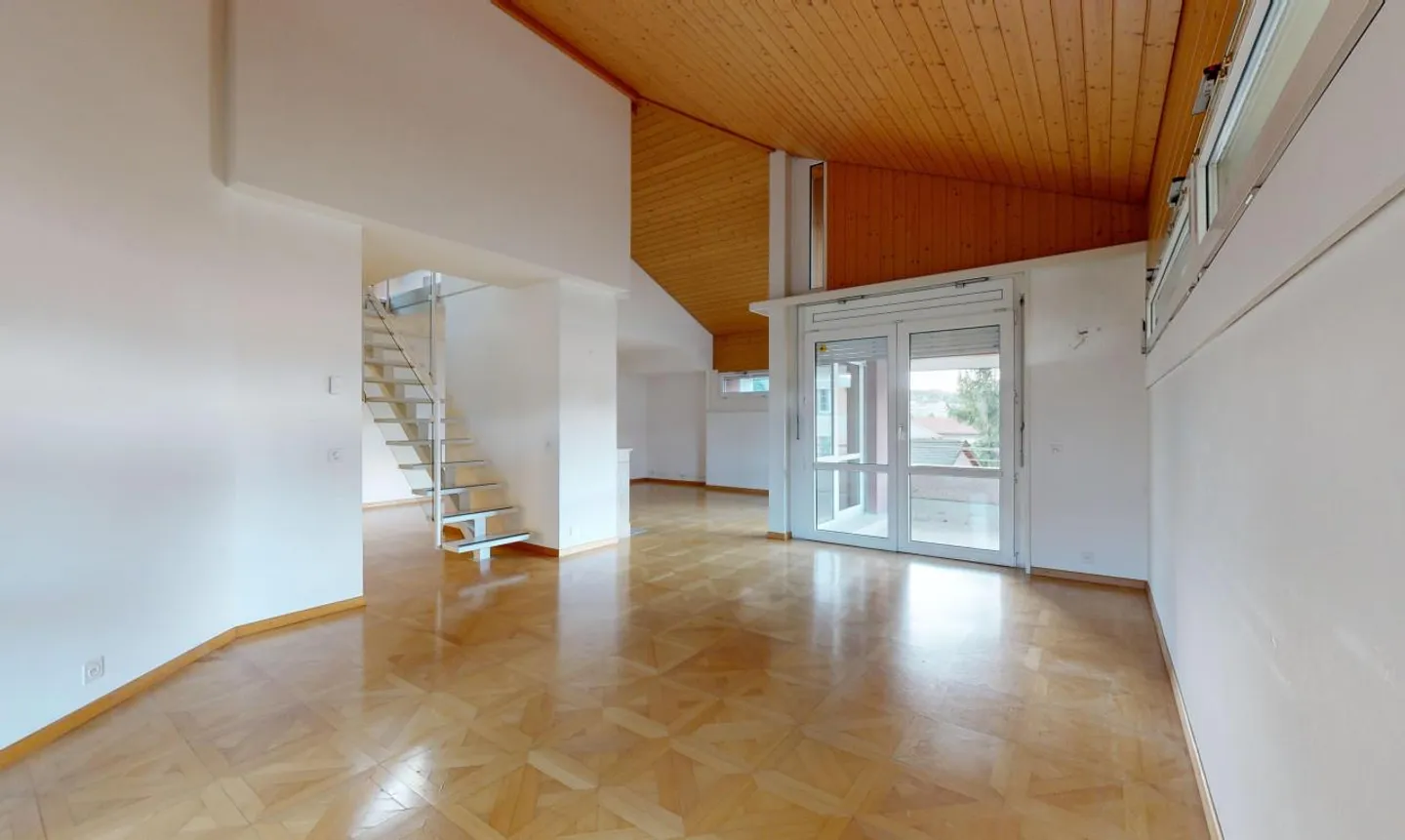 A stone's throw from the primary school - Photo 3 of 13