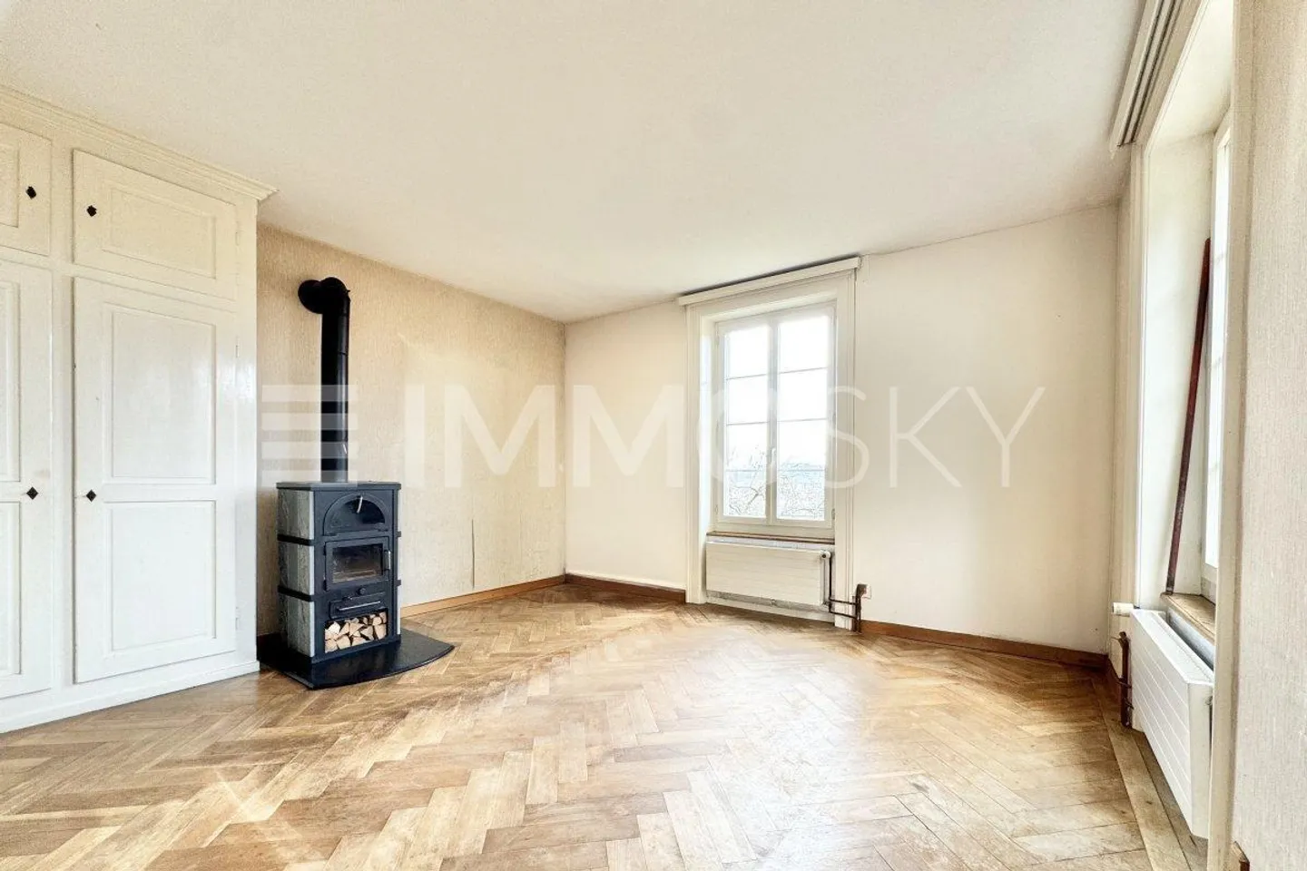 Magnifique Einzelhaus mit Blick auf die Stadt und die Alpen - Foto 3 von 5