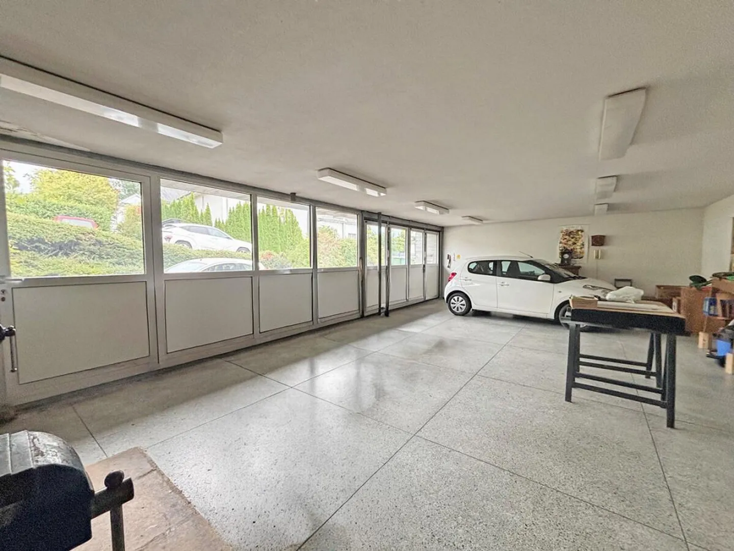 Living with a view and space for craftsmanship - Photo 5 of 13