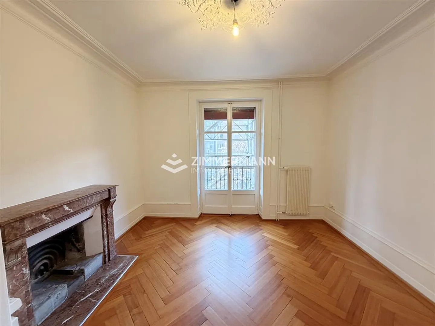 Charming 4-Room Apartment with Balcony - Photo 3 of 7