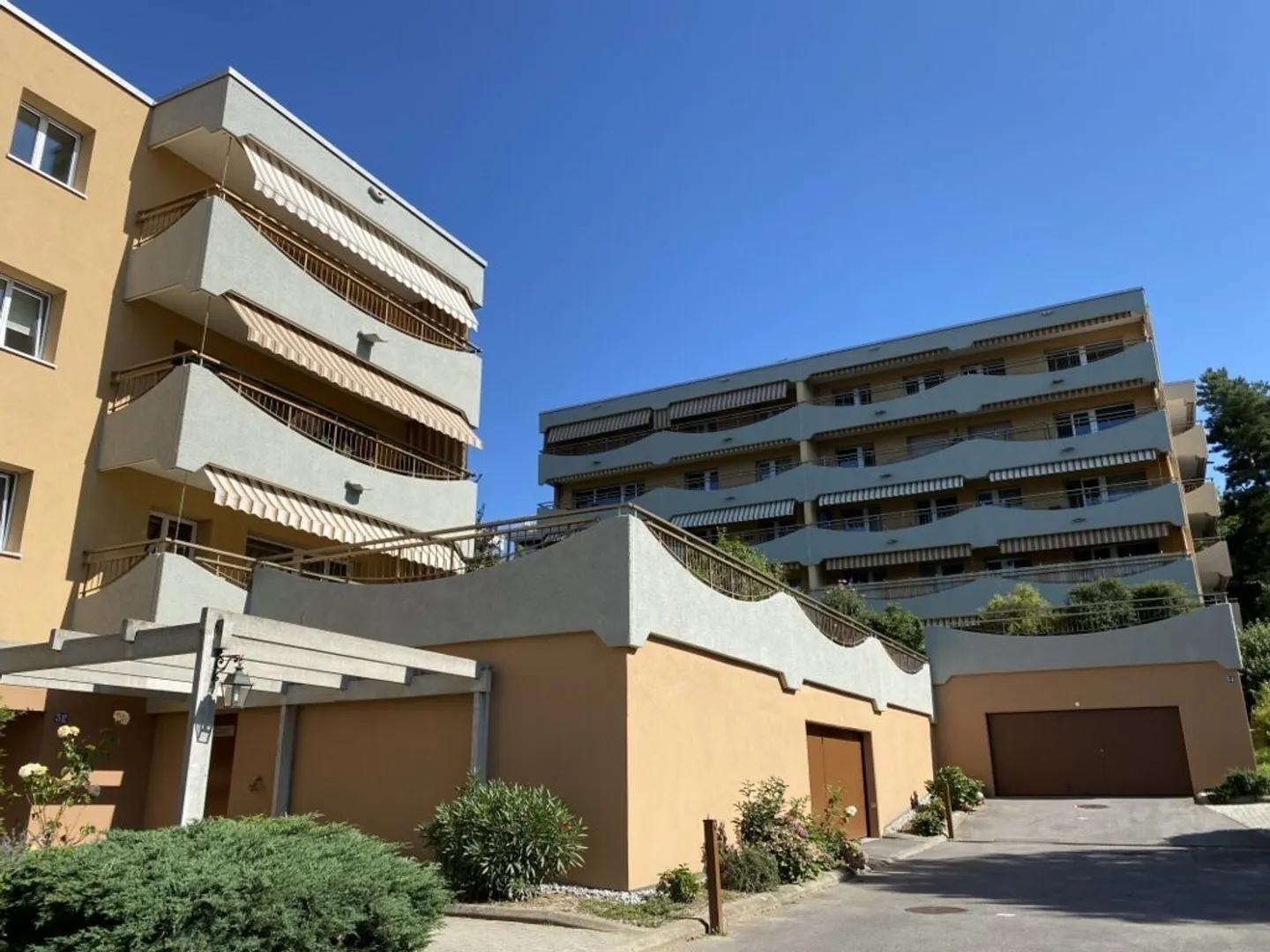 Beautiful apartment close to all amenities - Photo 1 of 2