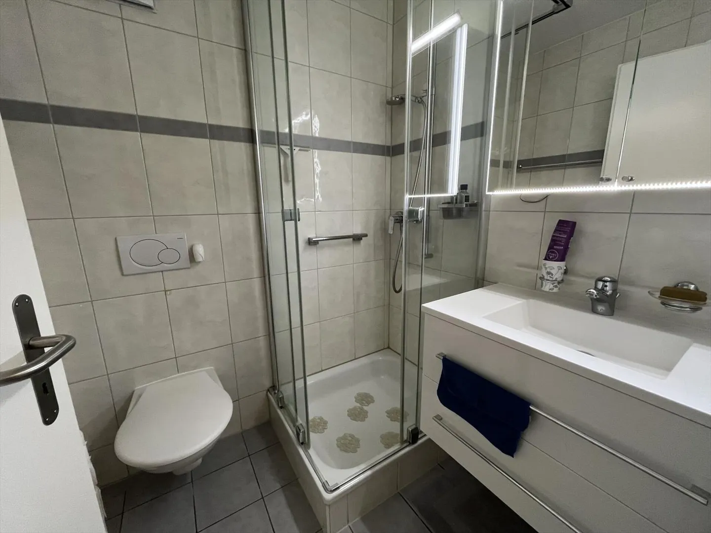 WITH A MAGNIFICENT LOGGIA AND A LARGE TERRACE - Photo 13 of 13