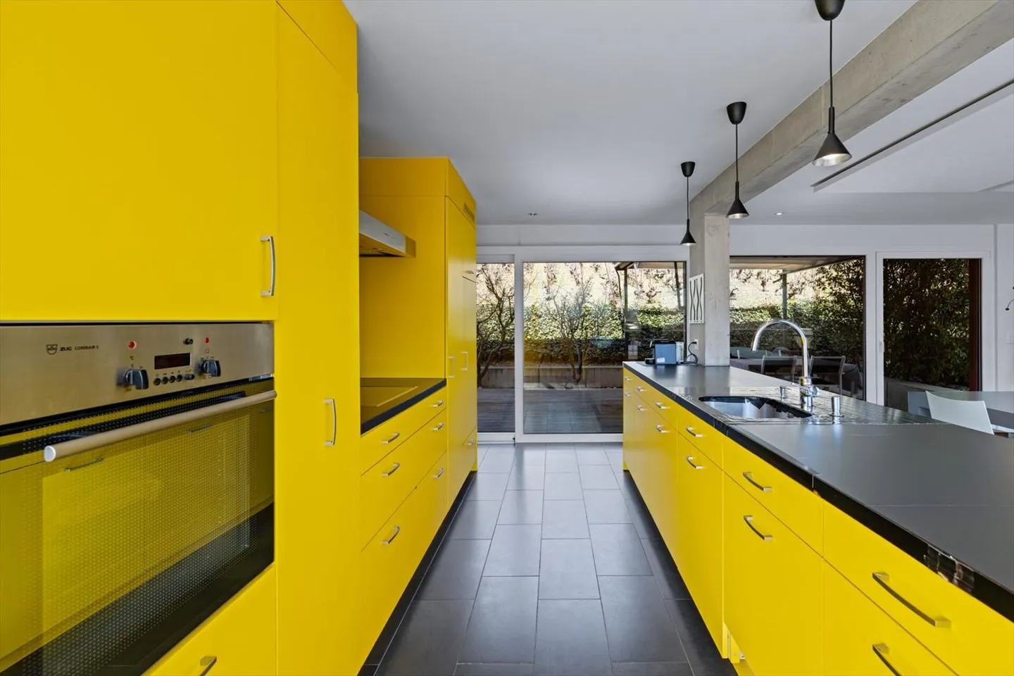 VILLA CONTEMPORANEA ELEVATA 7 CAMERE ½ DI 215 M2 NEL CUORE DEI VIGNETI A NOËS (SIERRE) - Foto 8 di 13