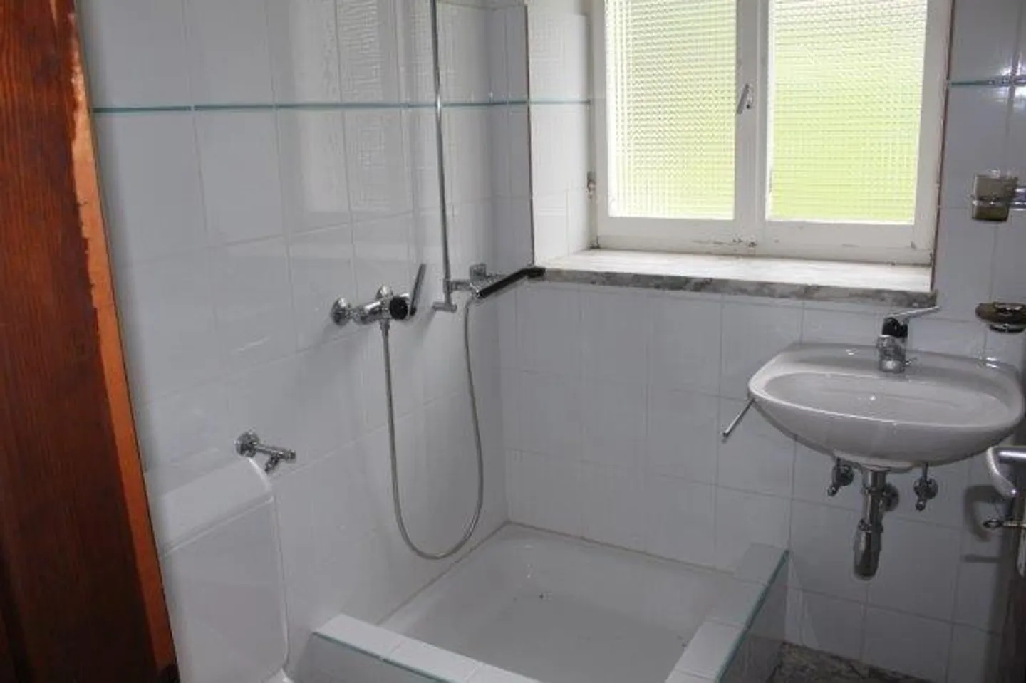 Casa plurifamiliare con 4 appartamenti - Foto 6 di 10