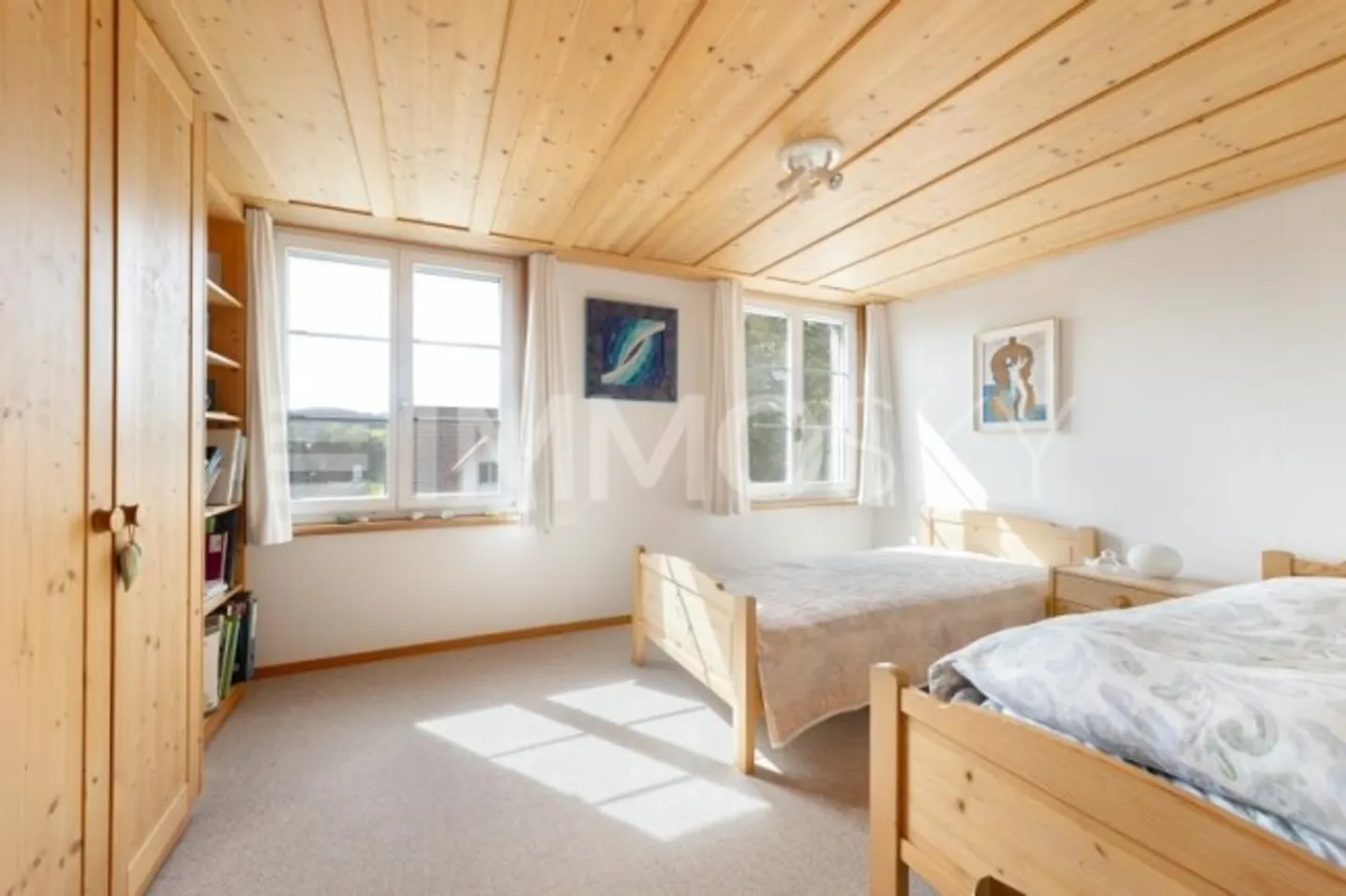 «Seltener Fund Wohnhaus mit grosszügiger Werkstatt und Büros» - Foto 4 von 7