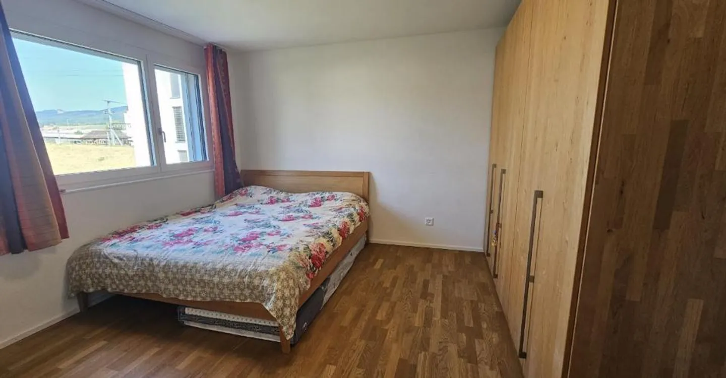 Family Home Near Delémont Station - Photo 8 of 13