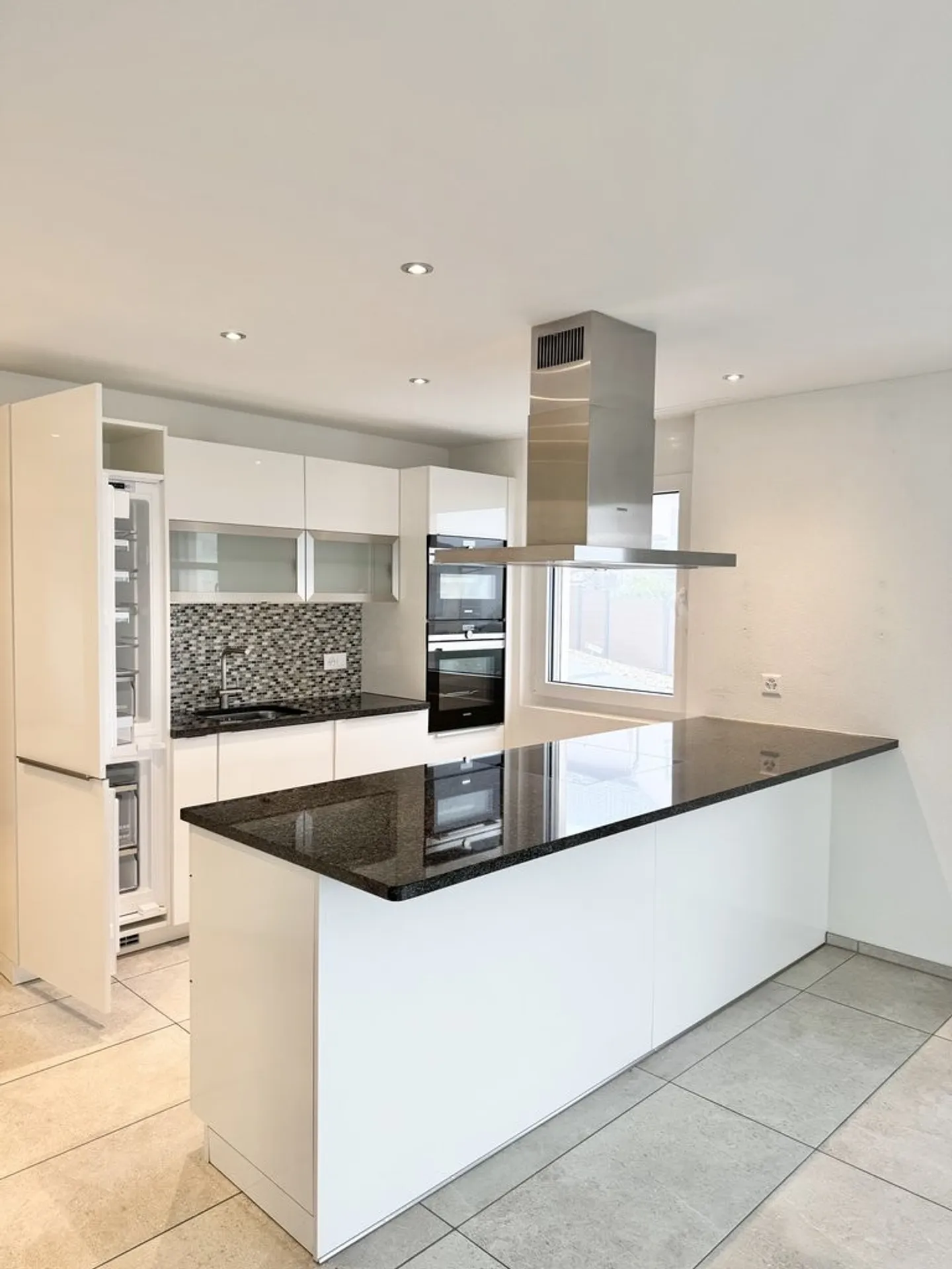 Family apartment in a central location seeks residents - Photo 2 of 11