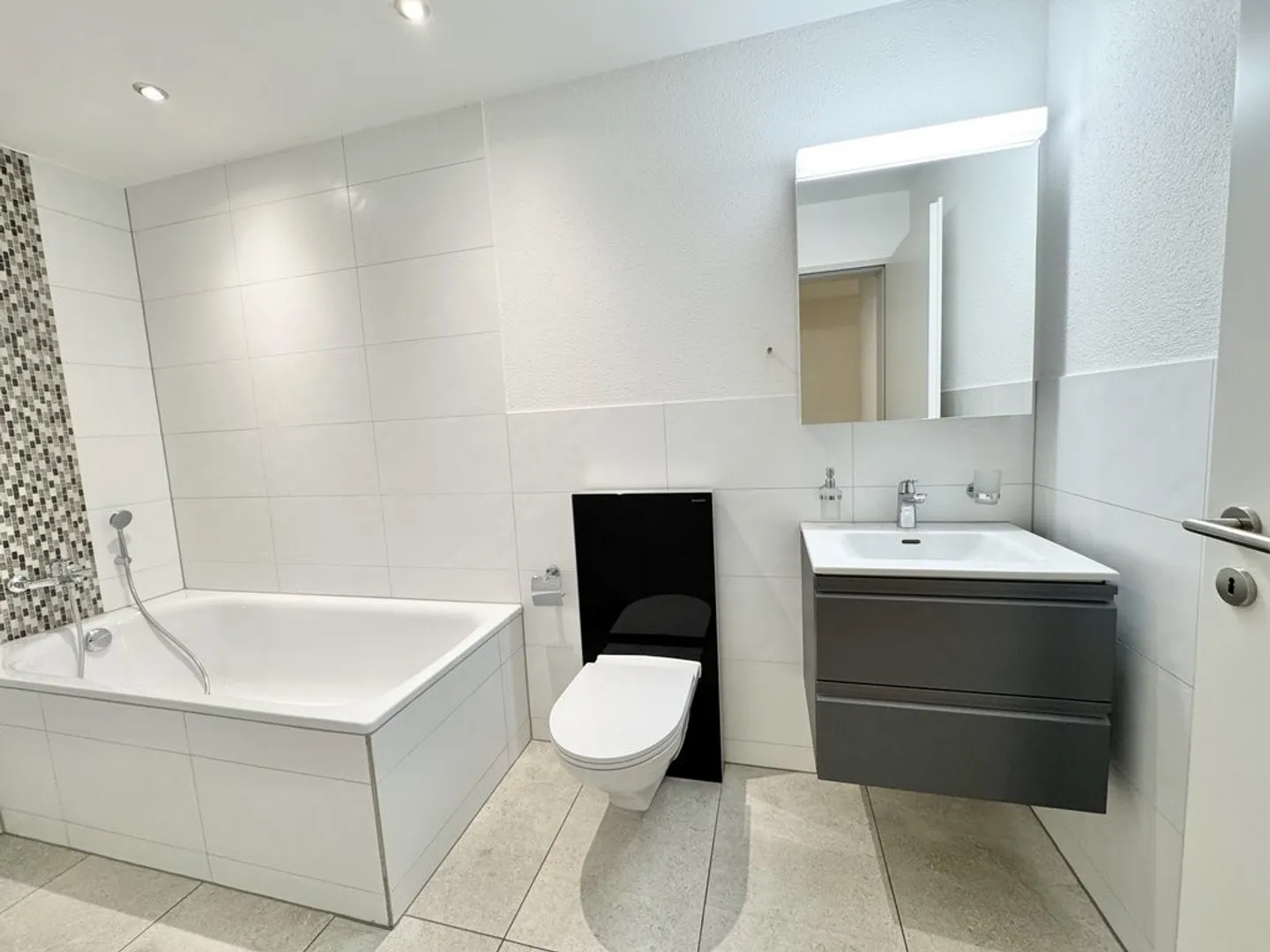 Family apartment in a central location seeks residents - Photo 7 of 11