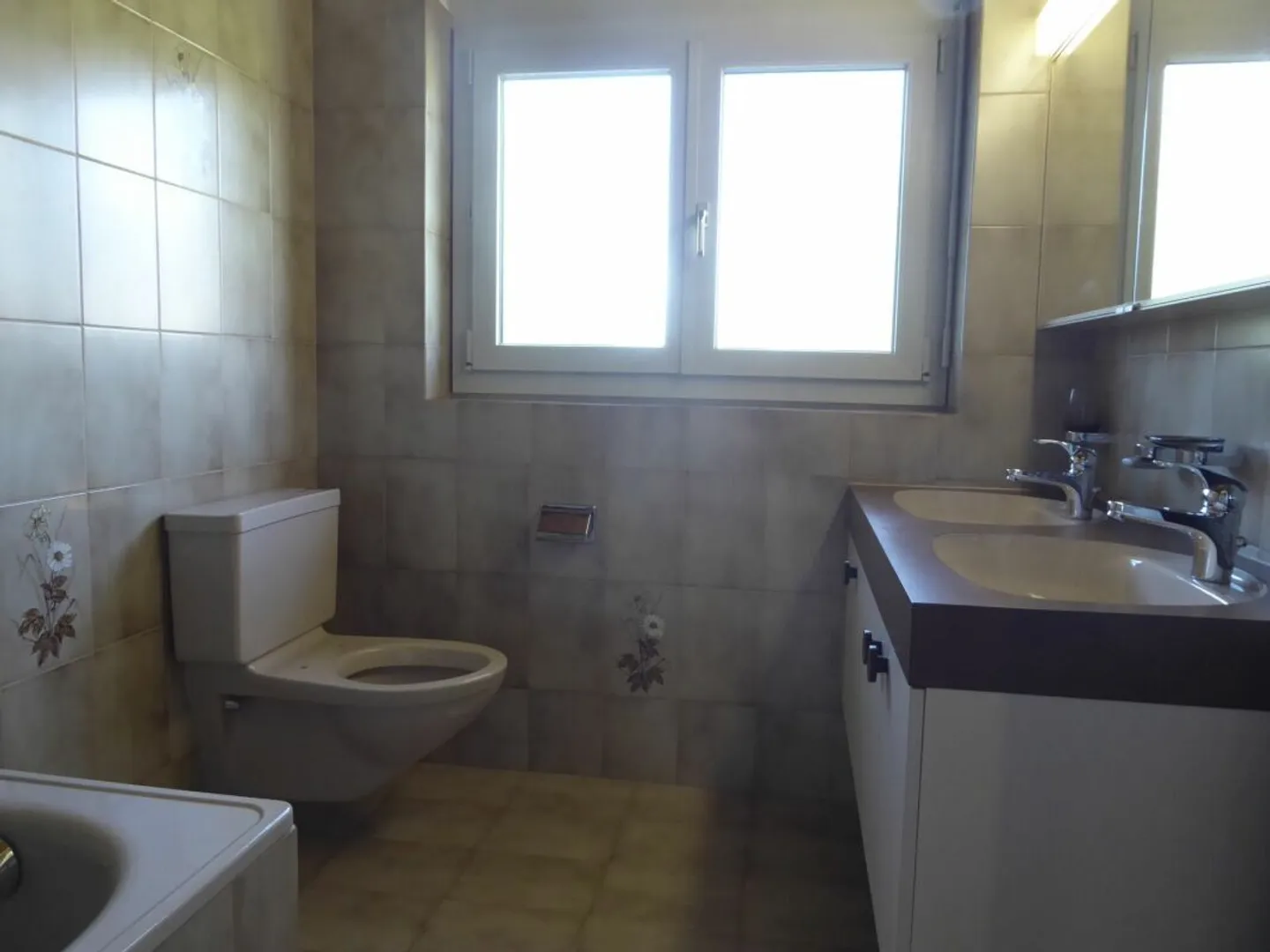 Casa unifamiliare indipendente di 6 1/2 stanze in una posizione adatta ai bambini - Foto 16 di 25