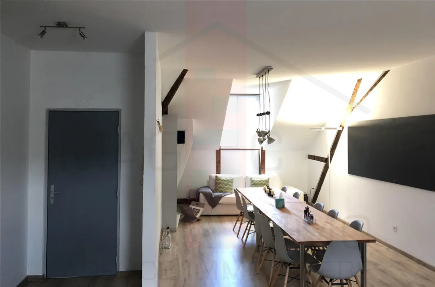 Edificio idealmente posizionato in una strada dinamica in vendita a Delémont. - Foto 14 di 19
