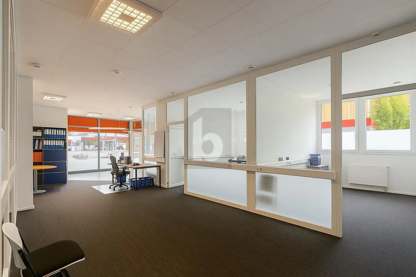 Espace de Bureau Spacieux à Moutier - Photo 5 sur 6