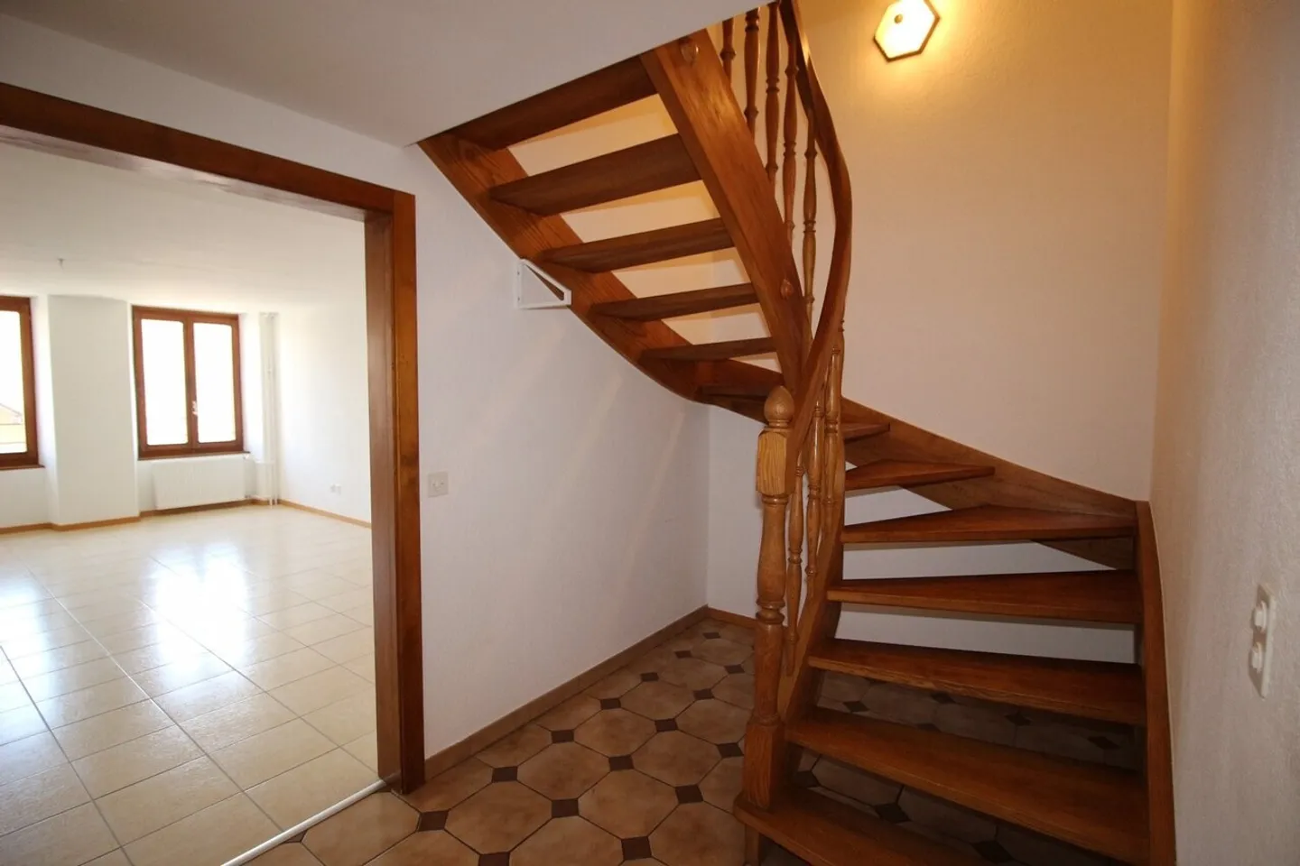 Superbe duplex sous les combles - Photo 3 sur 12
