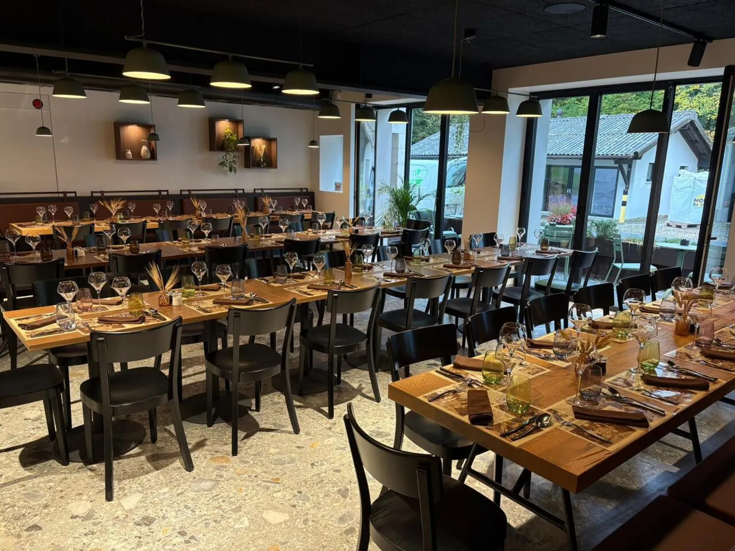 Very nice restaurant to take over in a rural setting - Photo 2 of 7