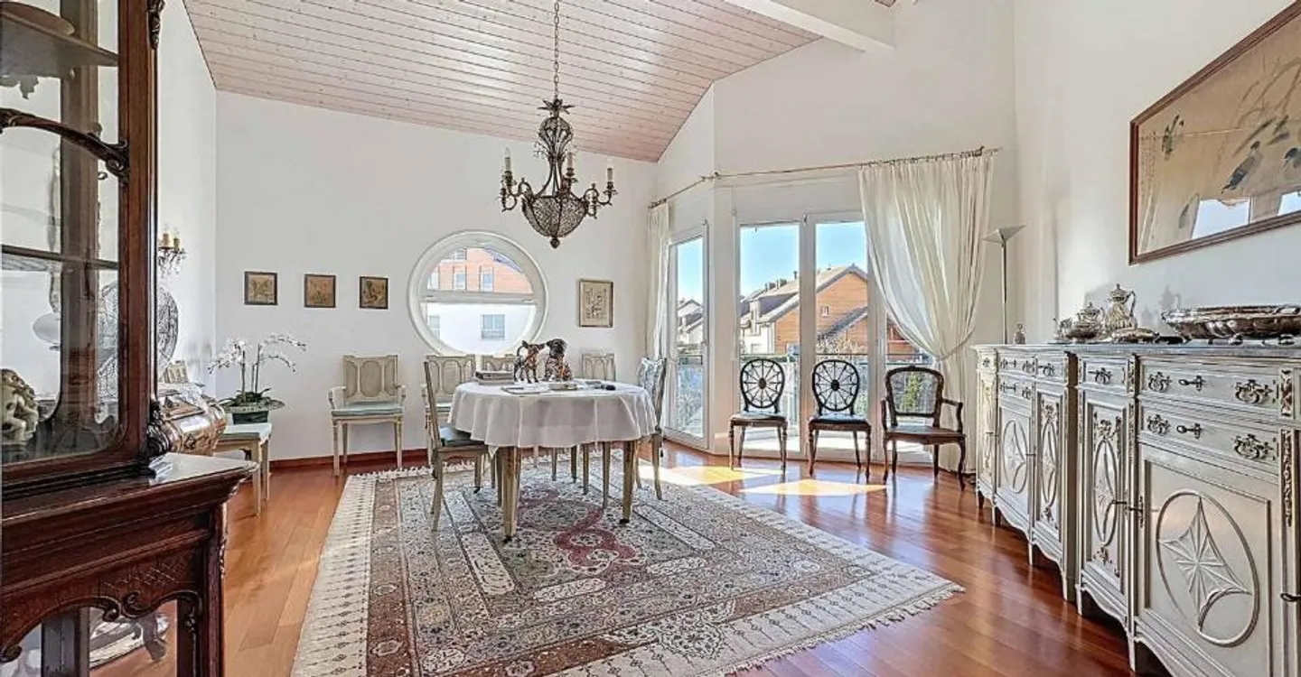 Magnificent penthouse duplex with 6.5 rooms - Photo 4 of 13