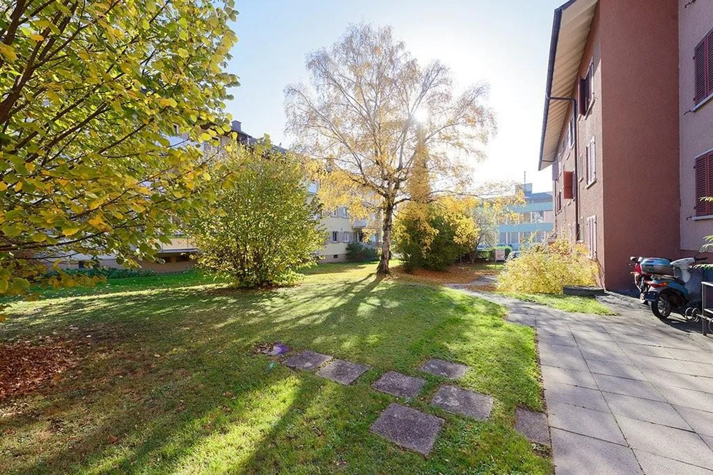 Appartement sous les combles partiellement rénové de 1 pièce avec charme - Photo 9 sur 10