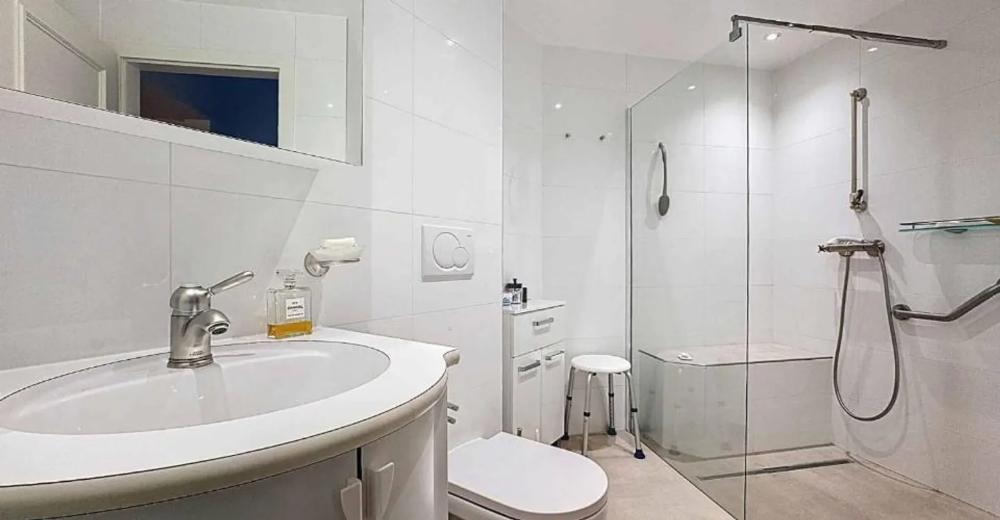 Magnificent penthouse duplex with 6.5 rooms - Photo 8 of 13