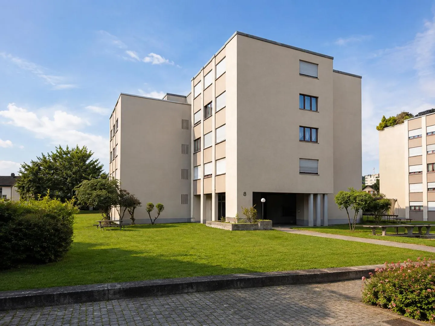 Modern wohnen in Niederuzwil - umfassende Renovation 2026 - Foto 4 von 5