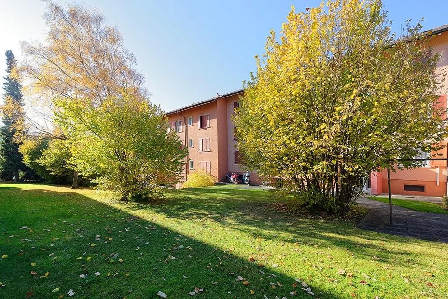 Appartement sous les combles partiellement rénové de 1 pièce avec charme - Photo 10 sur 10