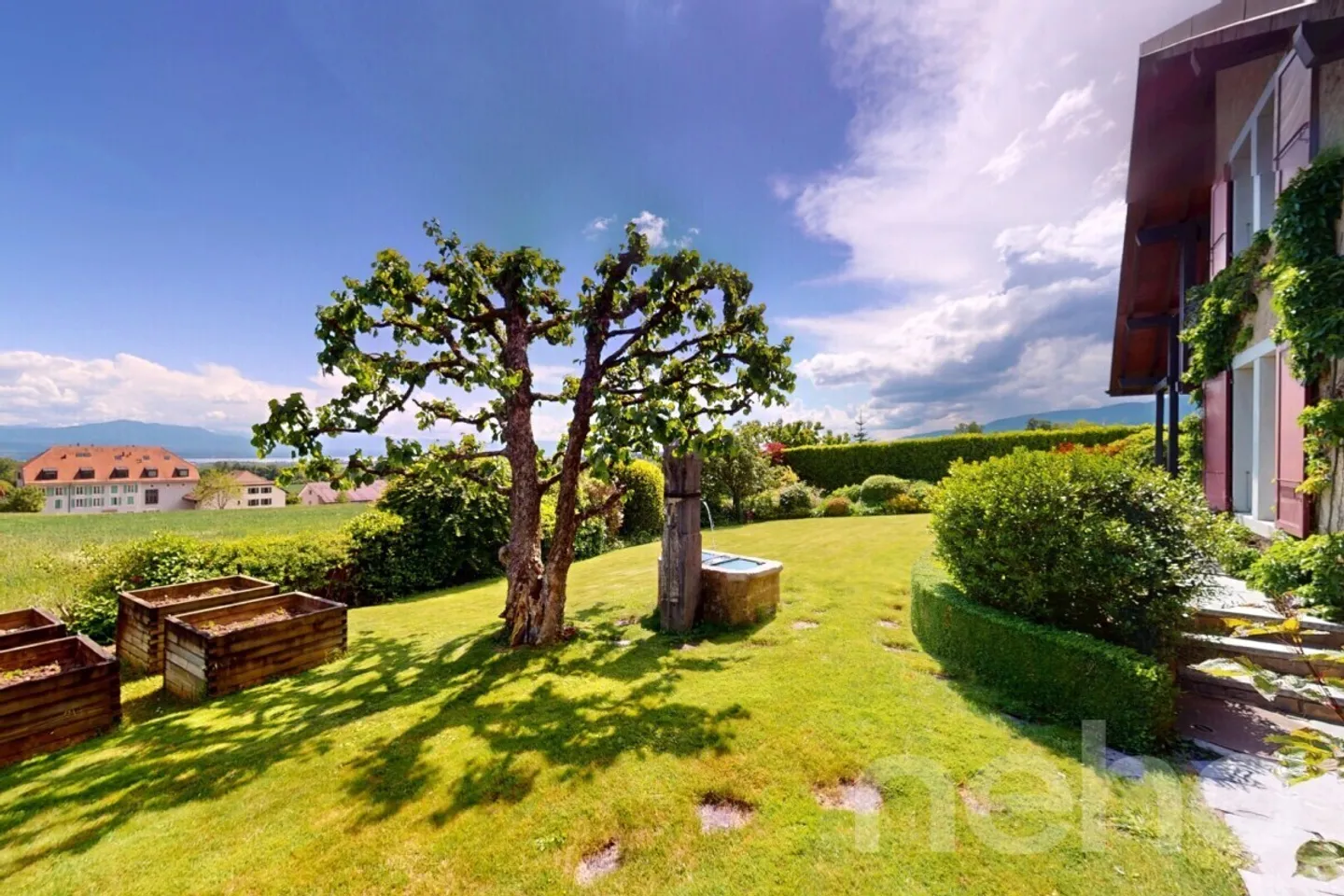 Bella casa familiare con vista libera sul lago e sulle Alpi - Foto 2 di 7