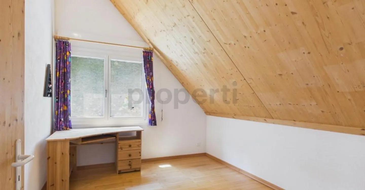 Ihr neues Zuhause mit Terrasse, Garten, Balkon und wunderbarer Aussicht - Foto 7 von 10