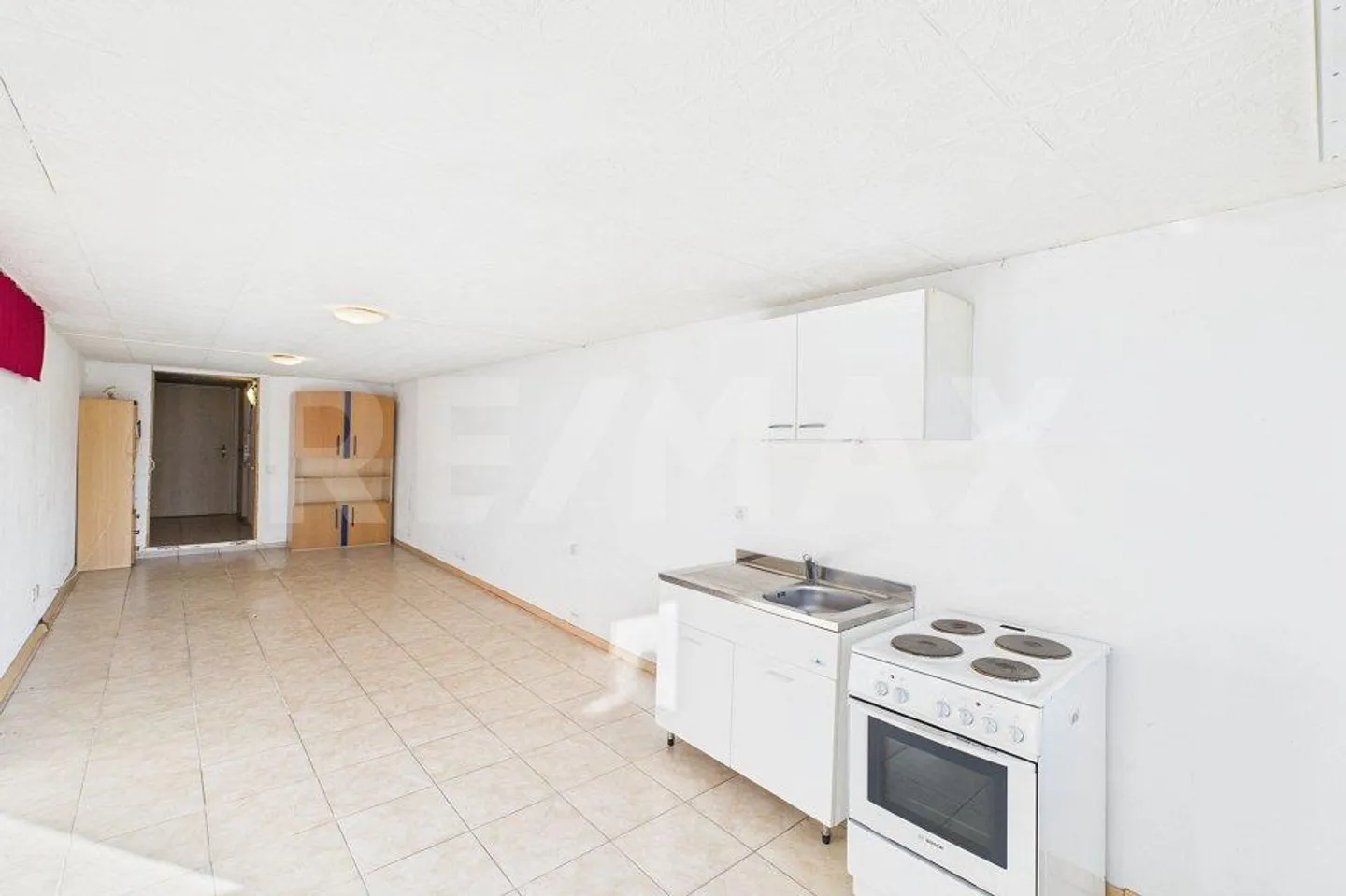 Residential Building - Photo 11 of 13