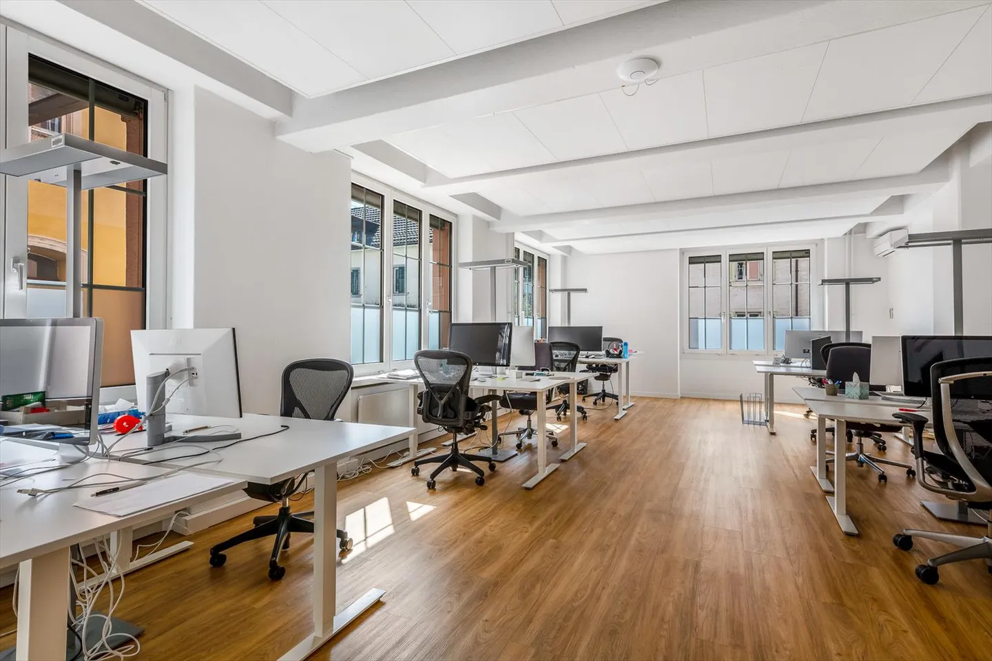 helle und attraktive Büroräumlichkeiten im Kreis 5 - Foto 3 von 4