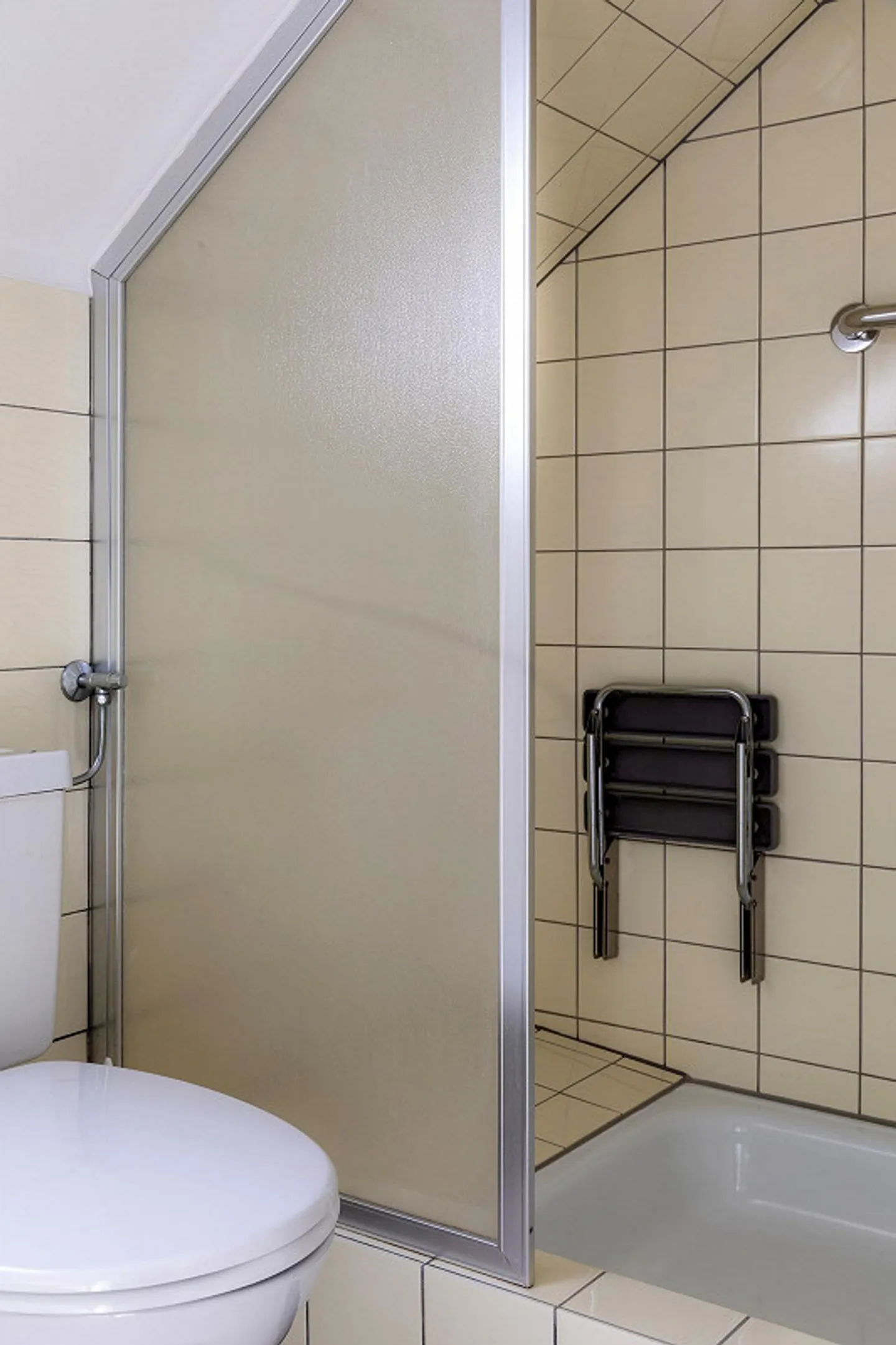 Grande maison individuelle avec garage double sur Bruderholz - Photo 15 sur 18