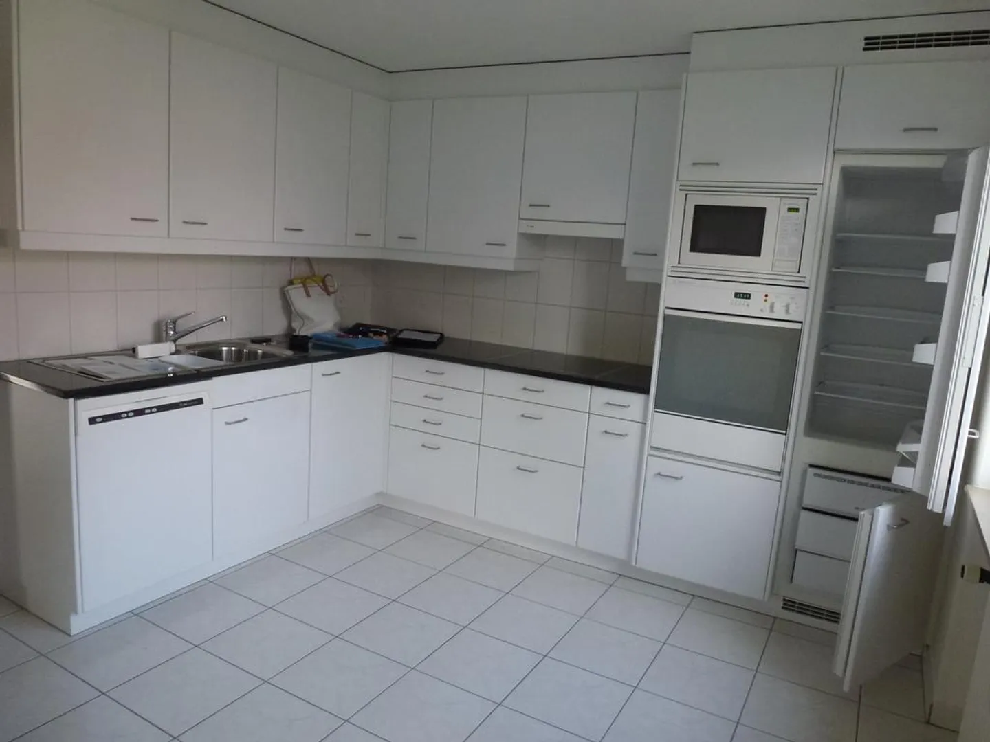 Spacious 3-room apartment near Bachgraben - Photo 2 of 7