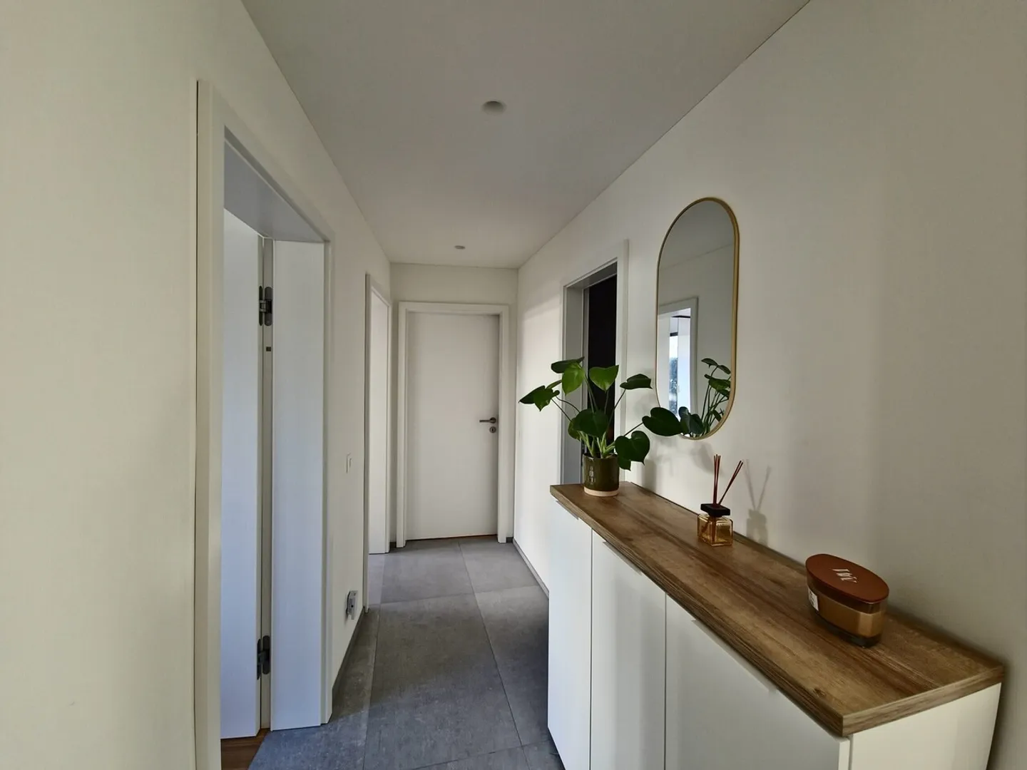 Exklusive 4.5 Zimmer im Erdgeschoss mit privatem Garten - Foto 9 von 13