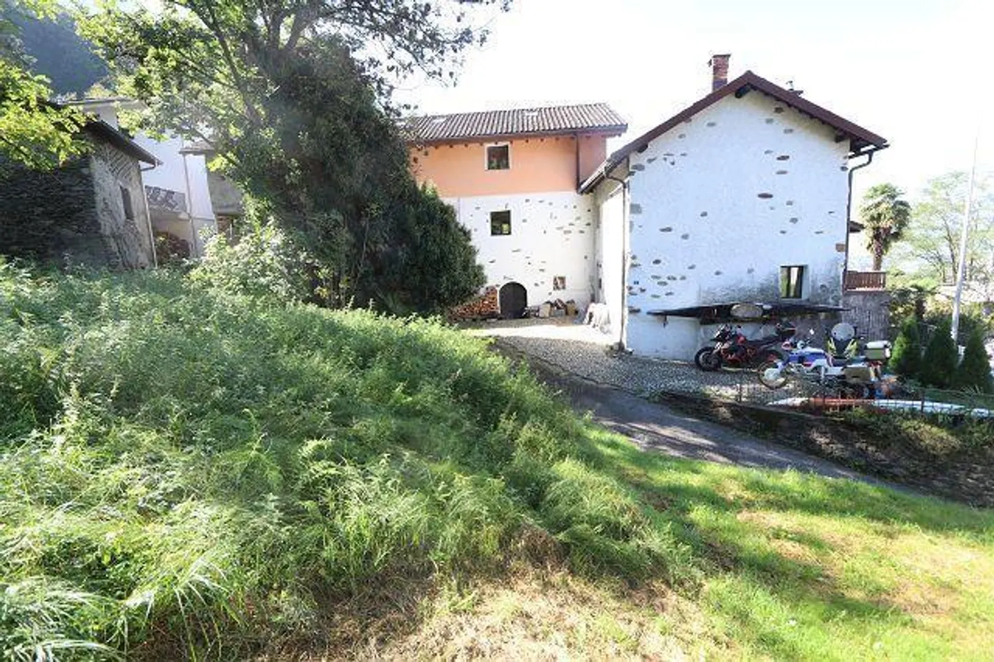 Terreno edificabile di 601 m2 - Foto 4 di 11