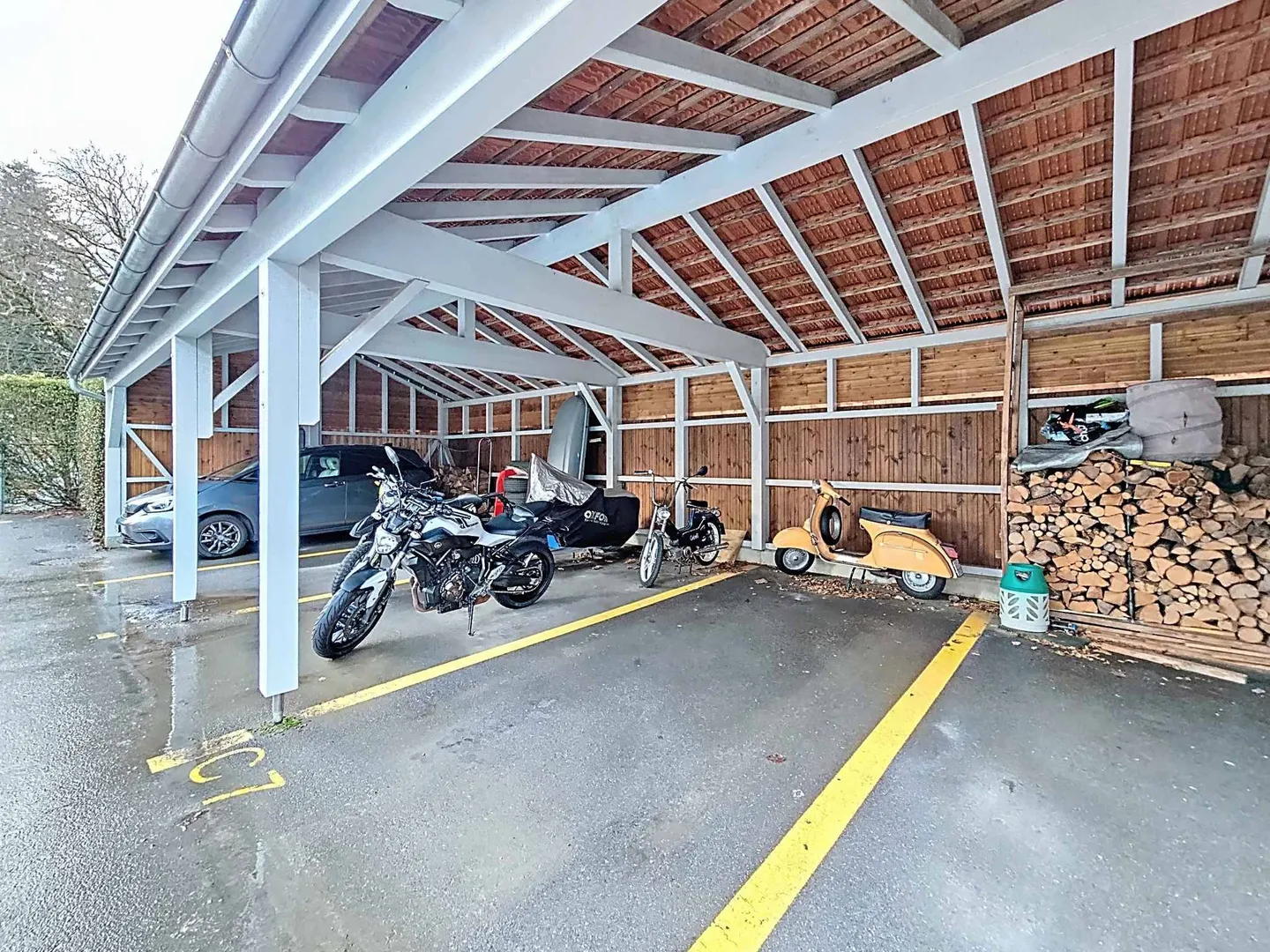 Appartement spacieux avec jardin - Photo 11 sur 12