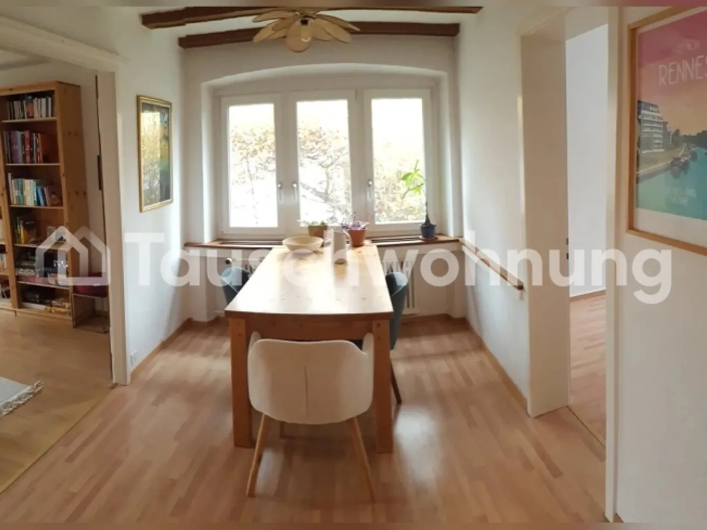 Charming Apartment with Terrace - Photo 5 of 10